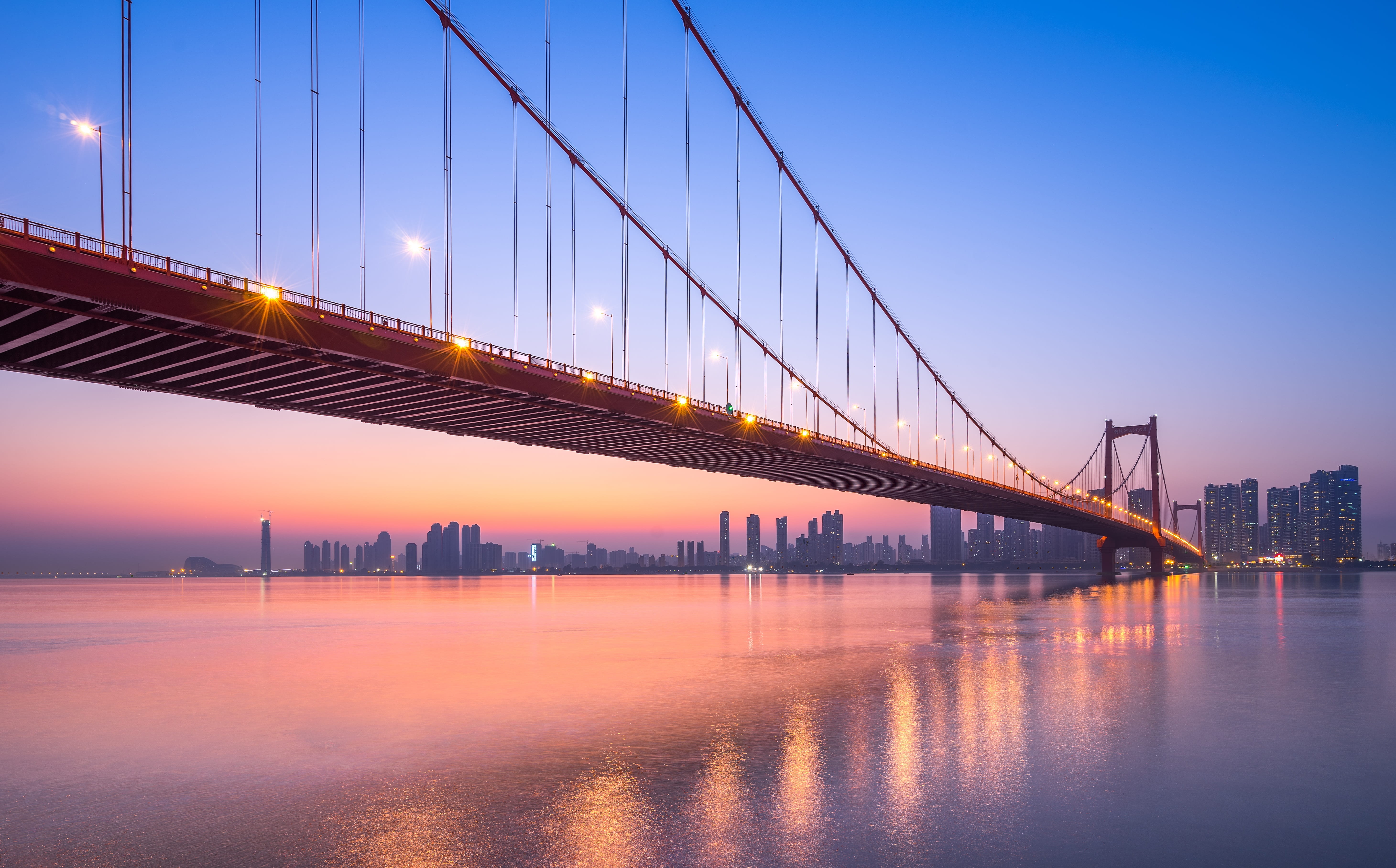 outdoors, transportation, reflection, water, suspension bridge, building exterior, sky, 5K, hubei, city, office building exterior, the yangtze river, dusk, HD Wallpaper
