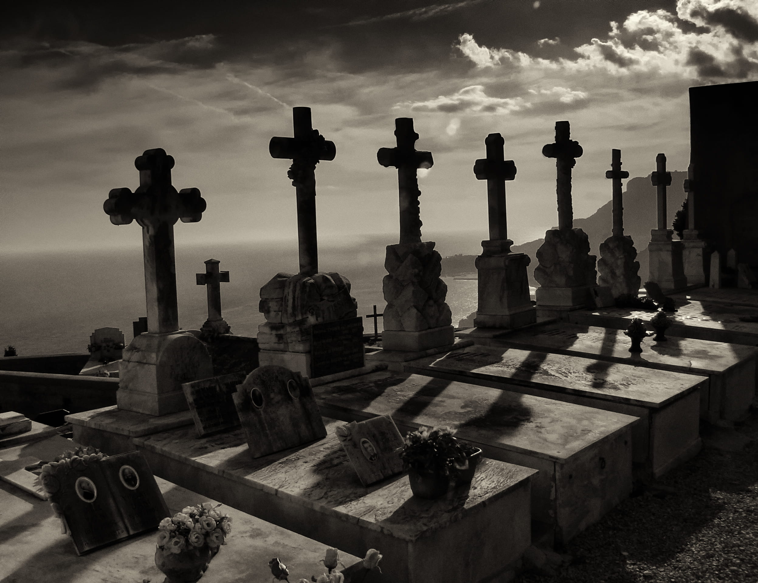 tombstone, belief, outdoors, cemetery, menton, mood, 1080P, spirituality, france, built structure, water, sky, architecture, death, graveyard, history, HD Wallpaper