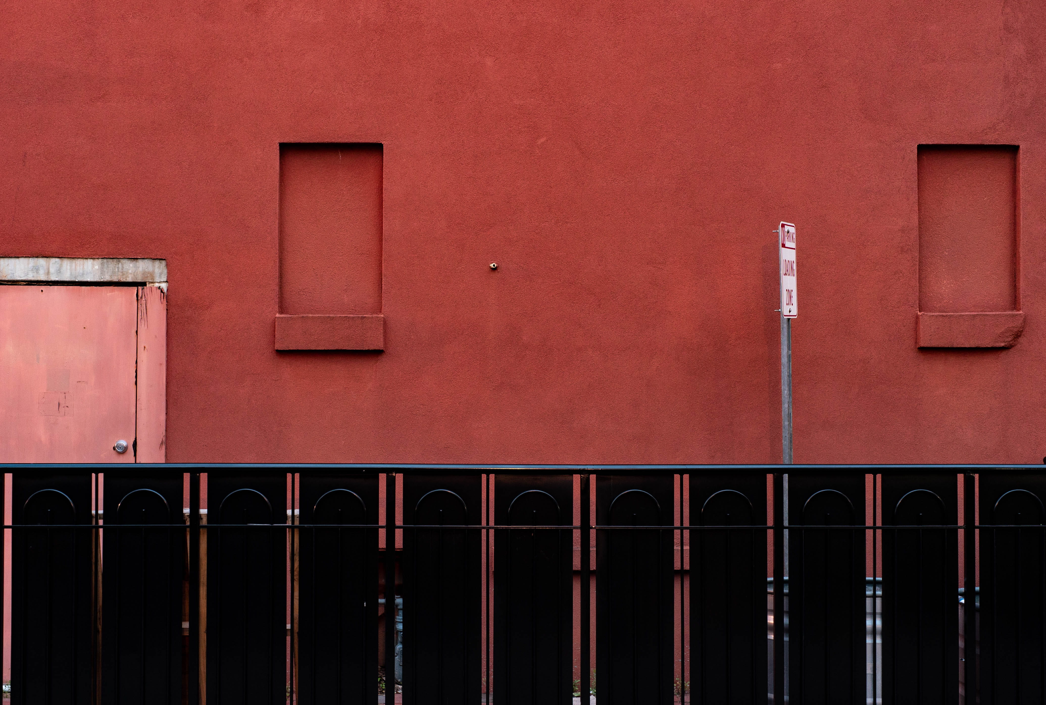 stucco, flat, window, door, modern, no People, city Life, fence, black, 4K, modern design, architecture, street, facade, wall - Building Feature, HD Wallpaper