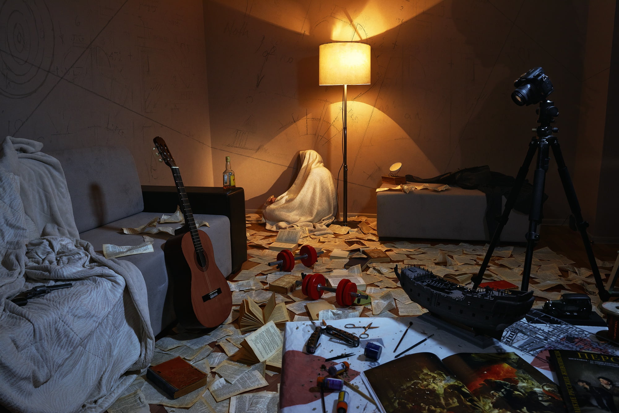beginning, guitar, the camera, Сергей Паришков, creation, room, 1080P, camera, man, mess, hope, creativity, people, HD Wallpaper