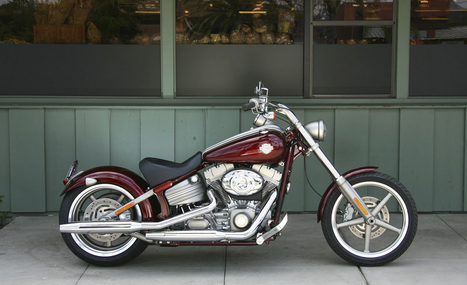 1080P, Davidson, transportation, wheel, retro styled, Motorcycles, built structure, land vehicle, street, city, side view, cruiser, Motorcycle, day, Harley Davidson, HD Wallpaper