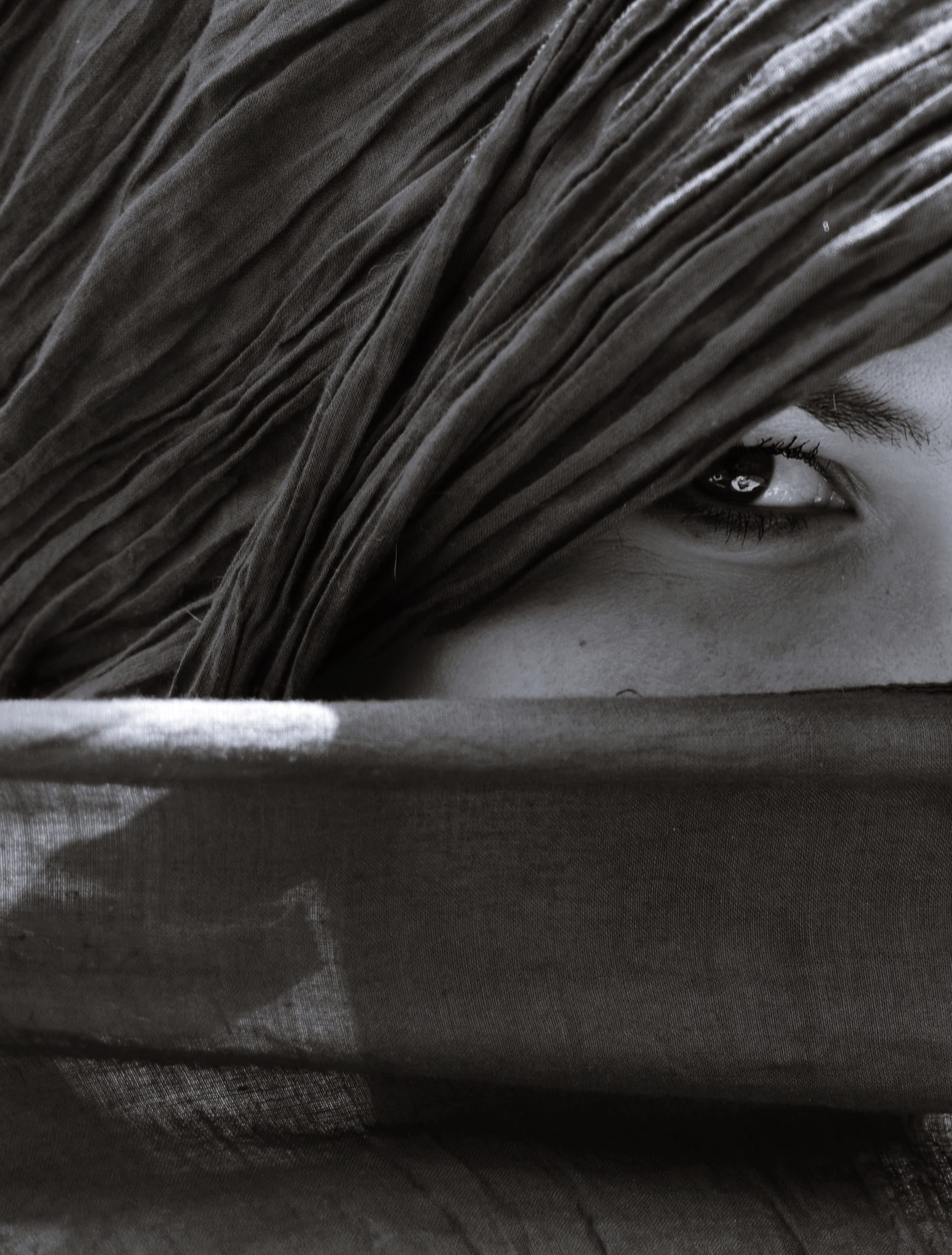 lifestyles, human eye, real people, woman, girl, women, human face, human hair, lady, portrait, scarf, leisure activity, islam, human body part, body part, Phone HD Wallpaper