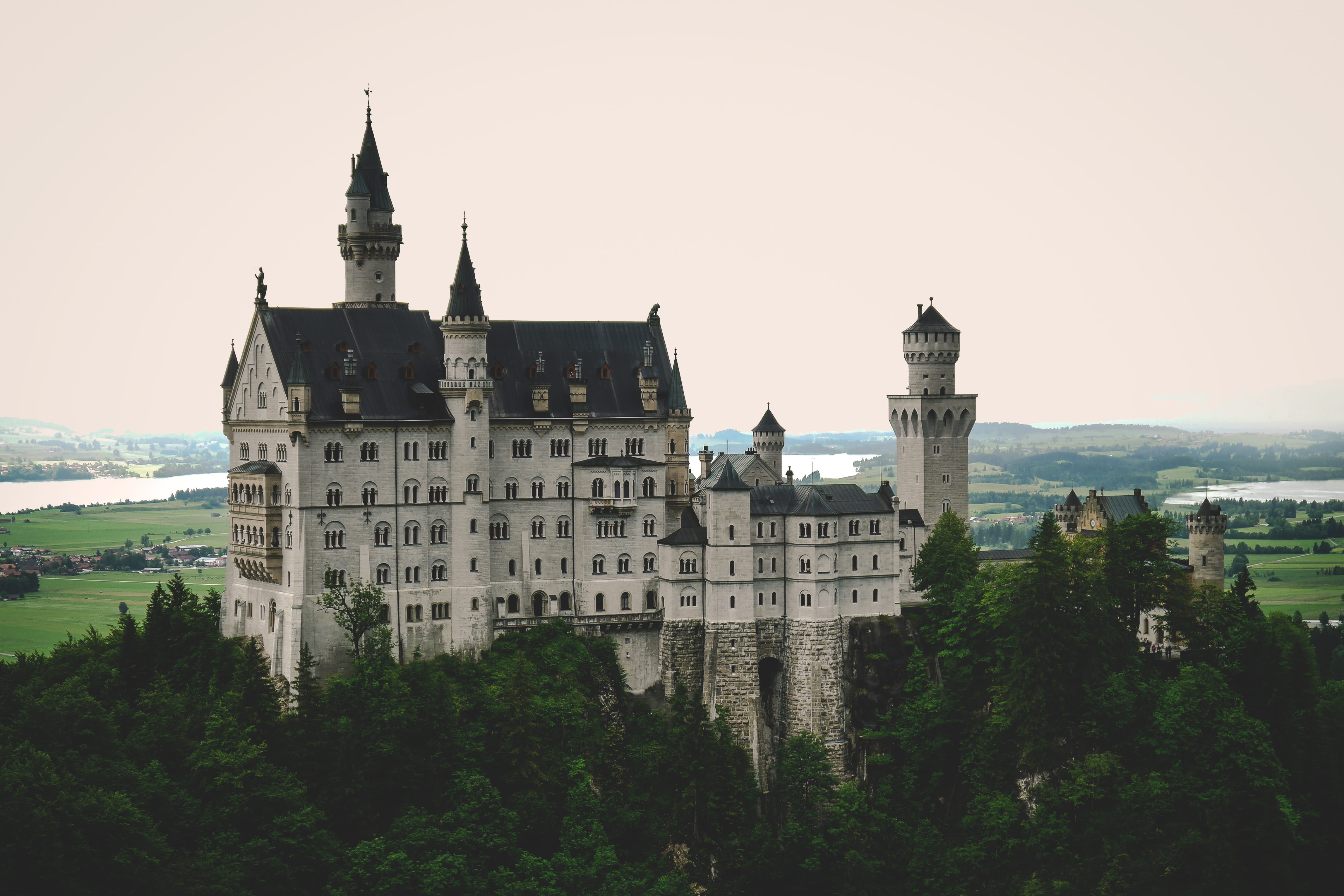 black, travel destinations, no people, built structure, 4K, places of interest, history, view, sky, spire, religion, famous, germany, building exterior, HD Wallpaper