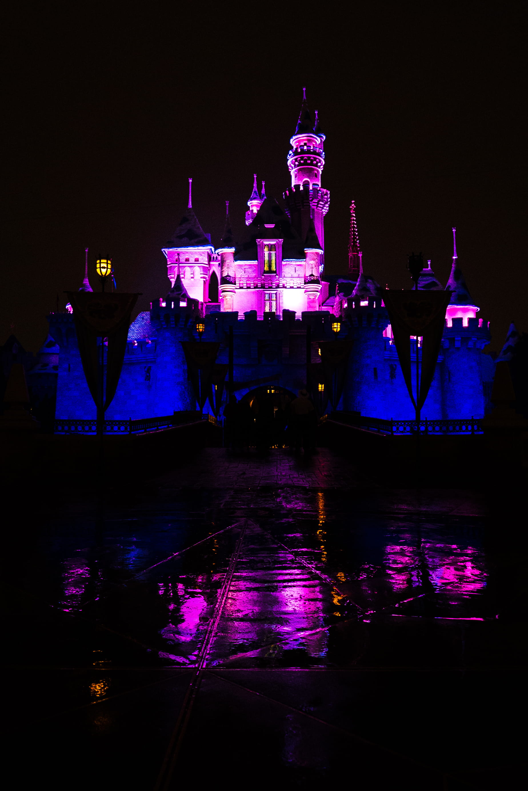 lighting equipment, dark, nature, built structure, water, waterfront, stage, castle, river, magic, illuminated, disneyland, building exterior, night, no people, Phone HD Wallpaper