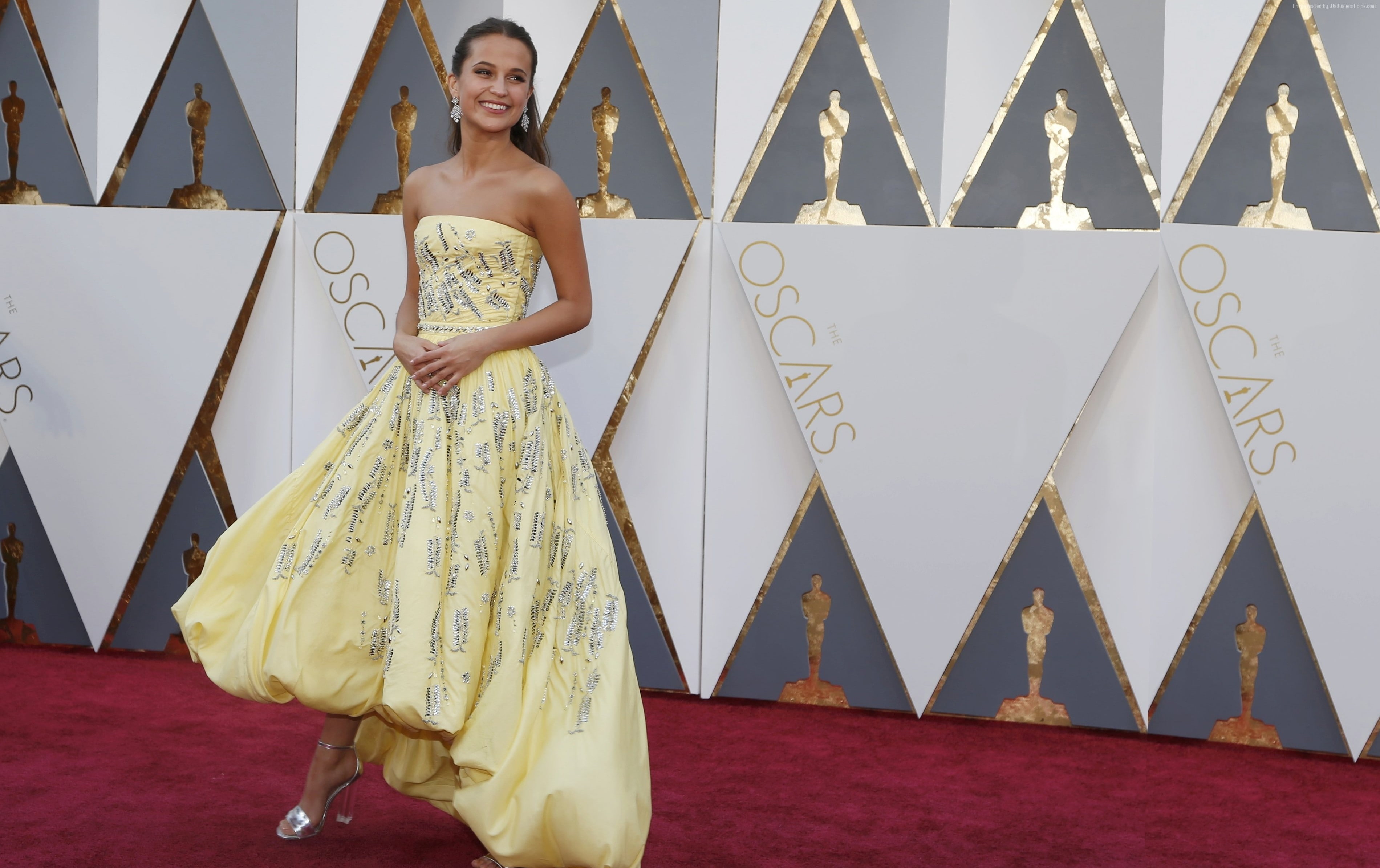 Alicia Vikander, dress, young adult, portrait, emotion, front view, 2K, leisure activity, beautiful woman, full length, one person, actress, young women, HD Wallpaper