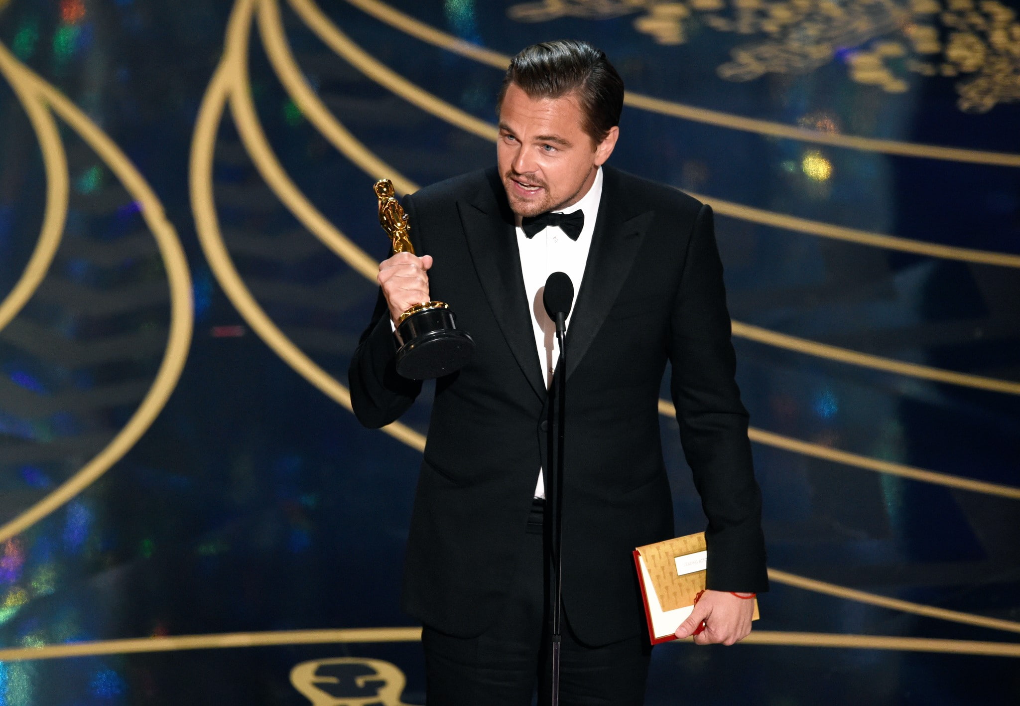 suit, formalwear, adult, Award, standing, Leonardo dicaprio, smiling, men, tuxedo, young adult, holding, happiness, one person, 1080P, emotion, Oscar, HD Wallpaper