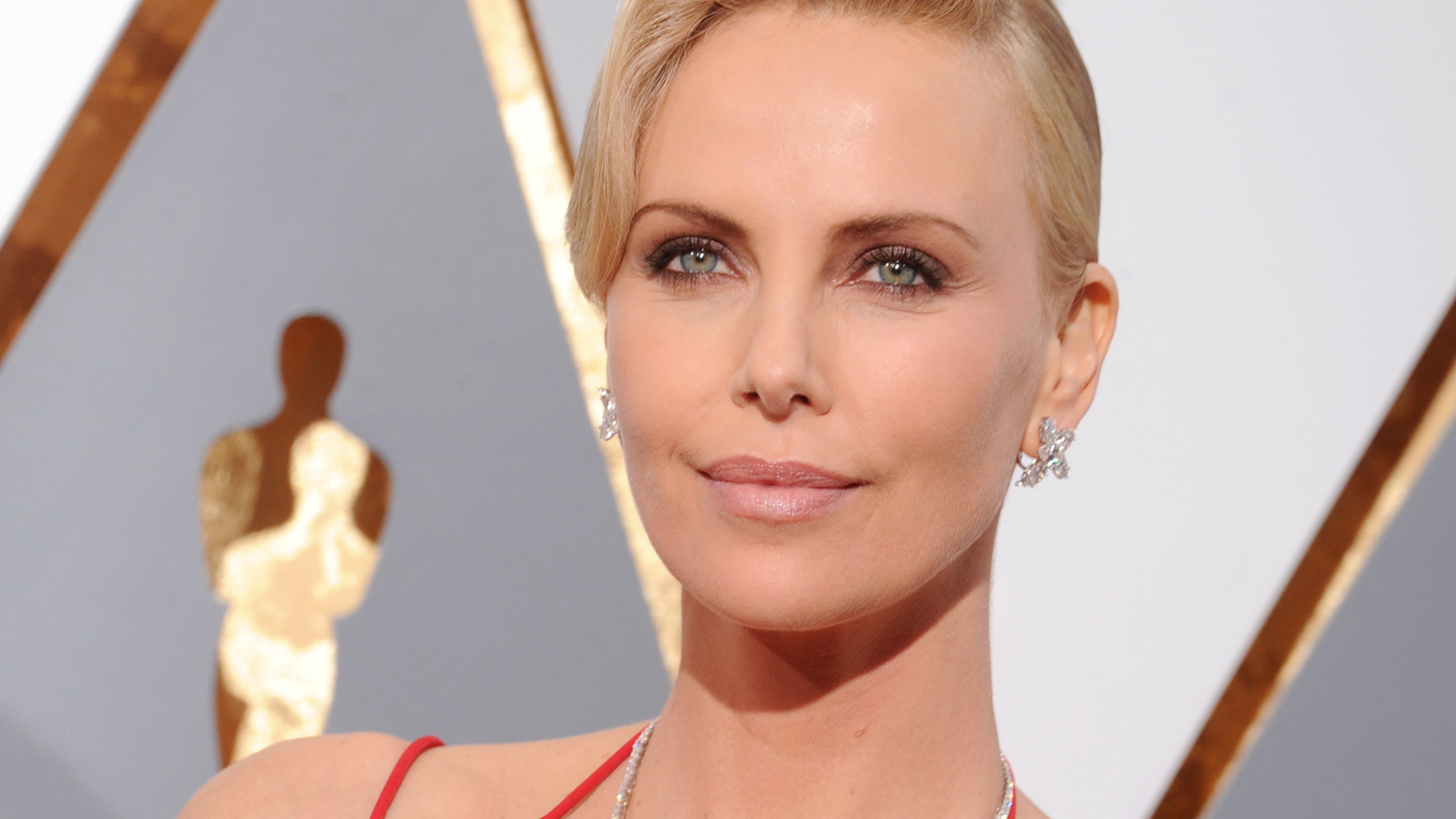 4K, Charlize Theron, Oscar 2016, Most popular celebs, actress, red carpet, HD Wallpaper