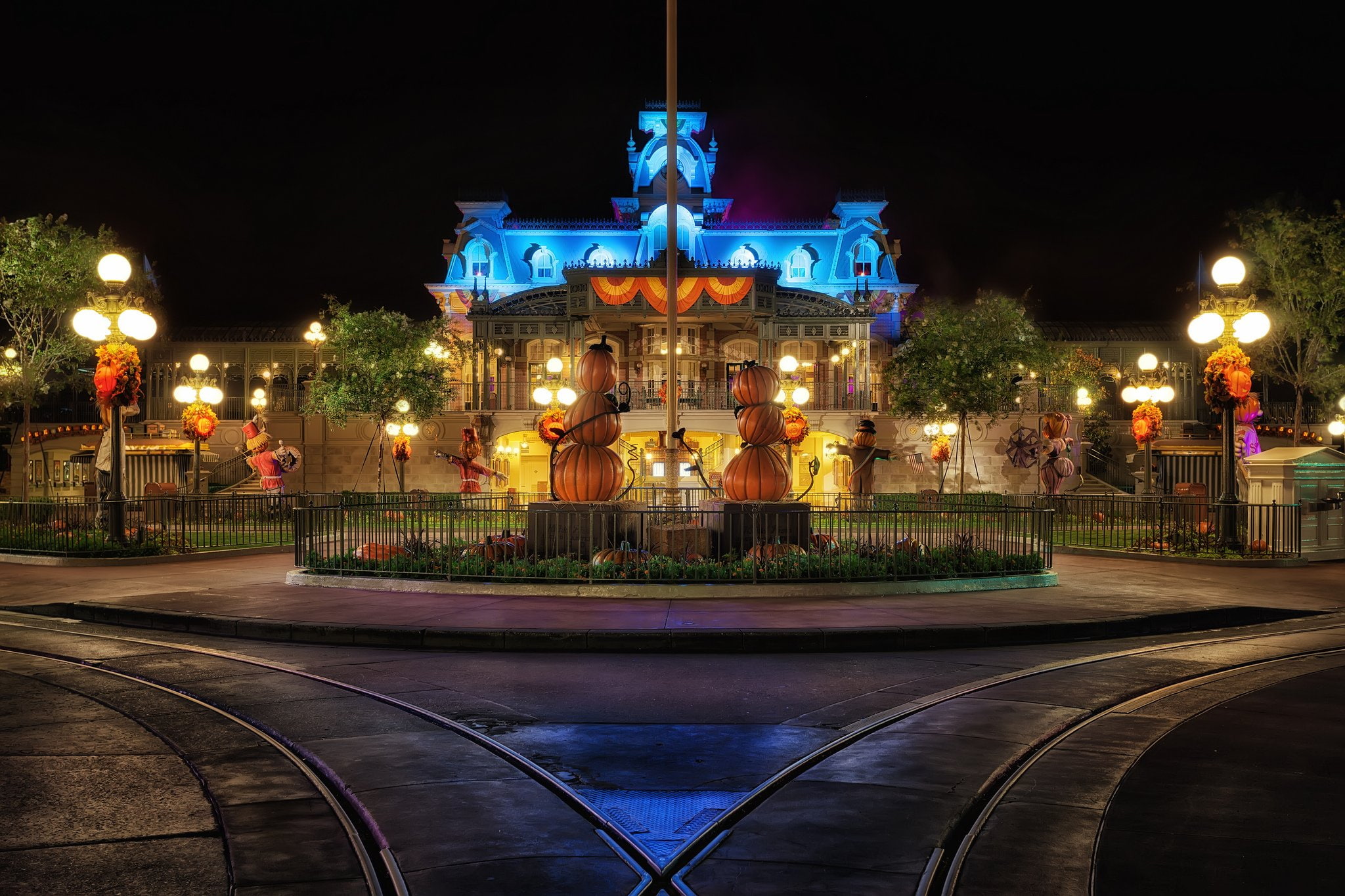 universal, florida, orlando, light, usa, parc, towers, disney, storehouses, city walk, walt disney, carousel, entertainment, cities, mickey, 1080P, resort, HD Wallpaper