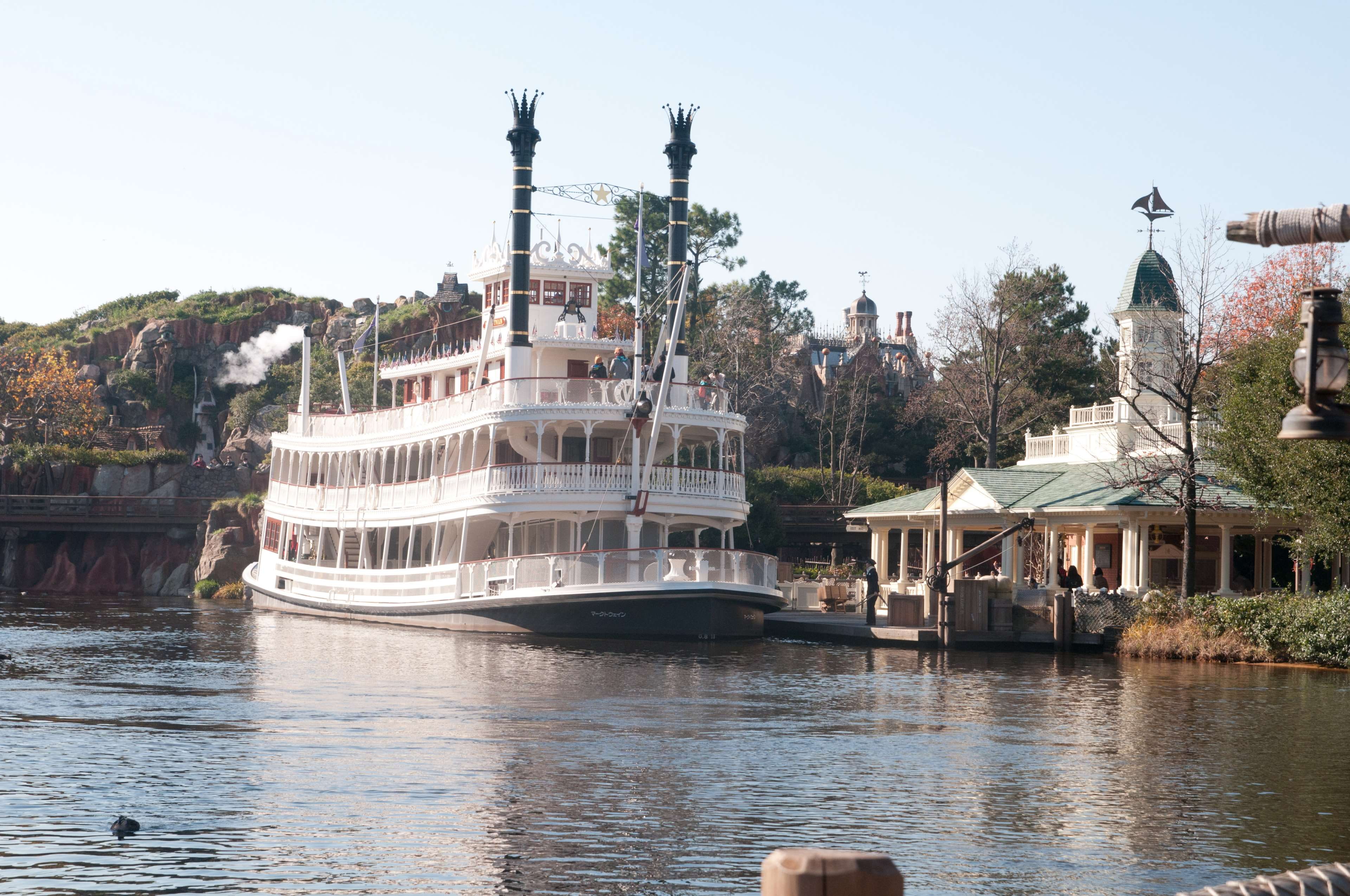 ferry, no people, outdoors, disney land tokyo, waterfront, travel destinations, day, sky, building exterior, building, tree, built structure, 4K, architecture, HD Wallpaper