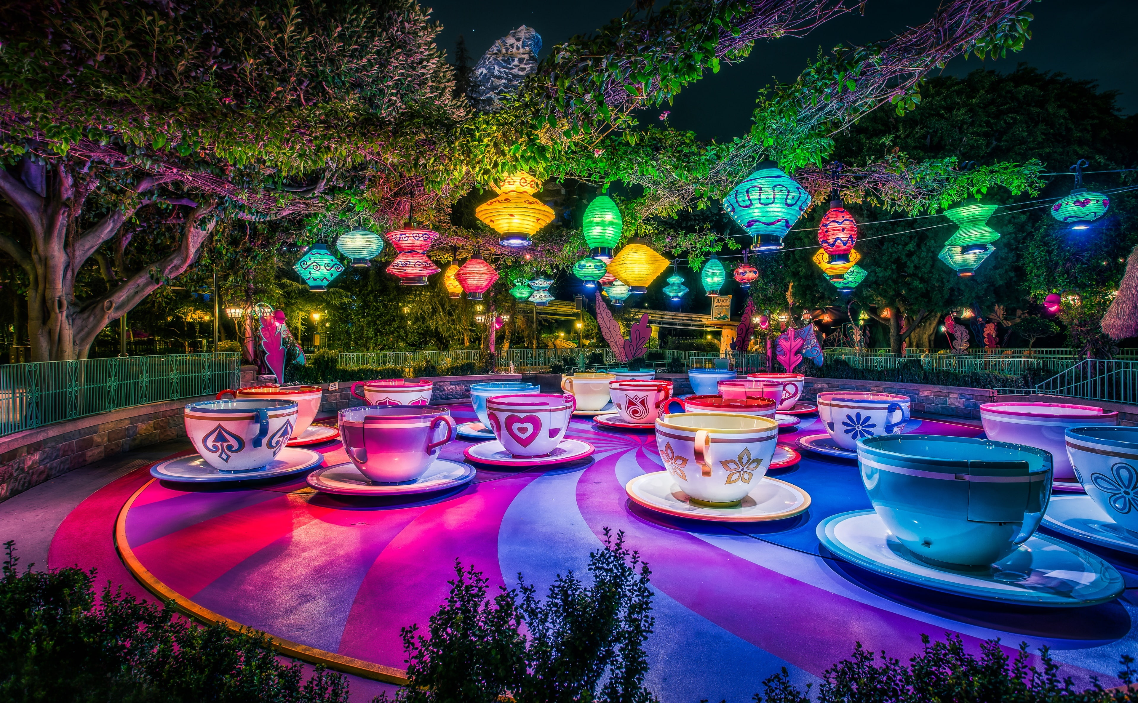 4K, assorted, table, lighting equipment, Disneyland, park - man made space, decoration, mad, Colorful, California, party, illuminated, nature, lantern, HD Wallpaper