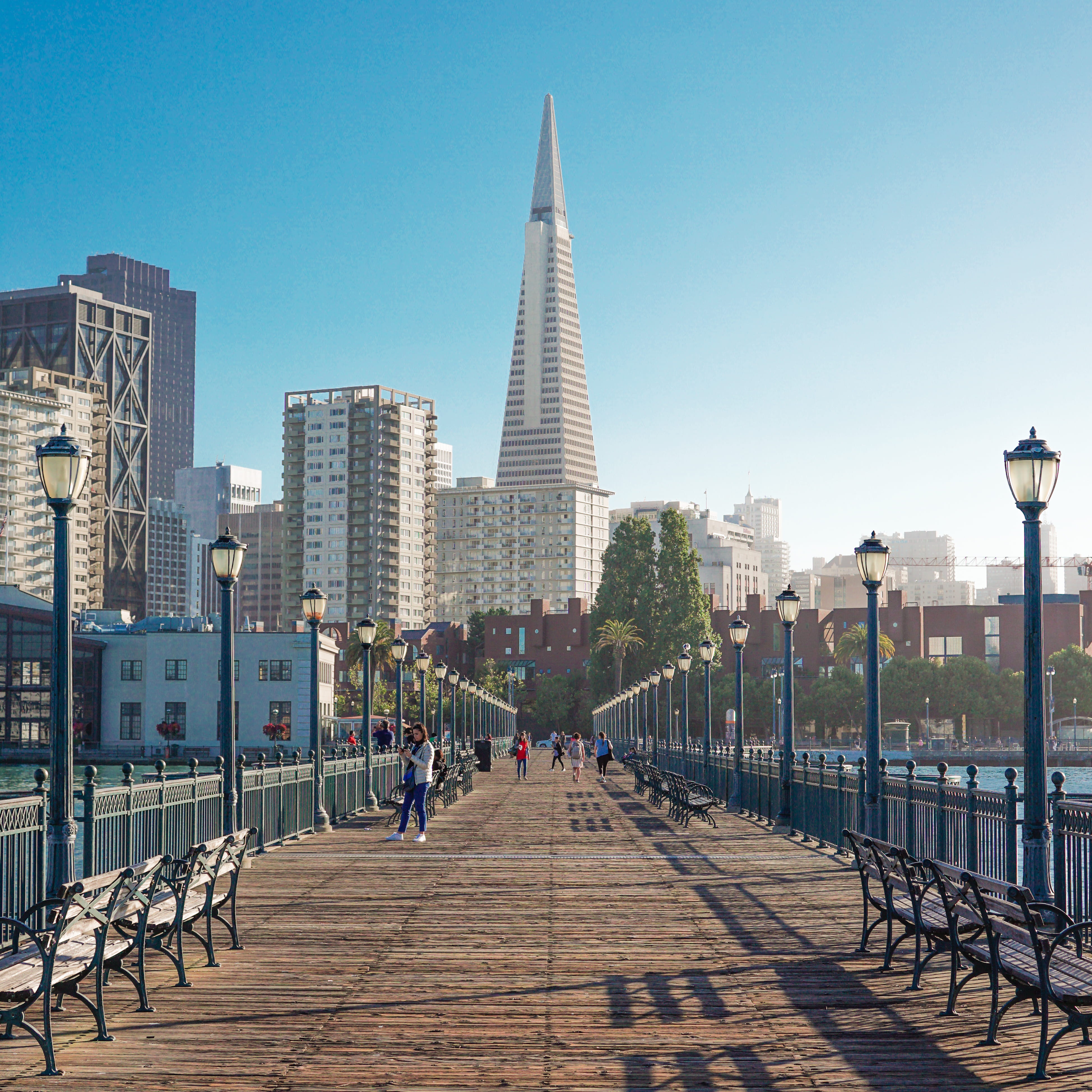 street, pier, street lights, architecture, skyscraper, san francisco, footpath, sunlight, incidental people, 4K, tower, pier 7, sunset, city, sky, nature, Phone HD Wallpaper