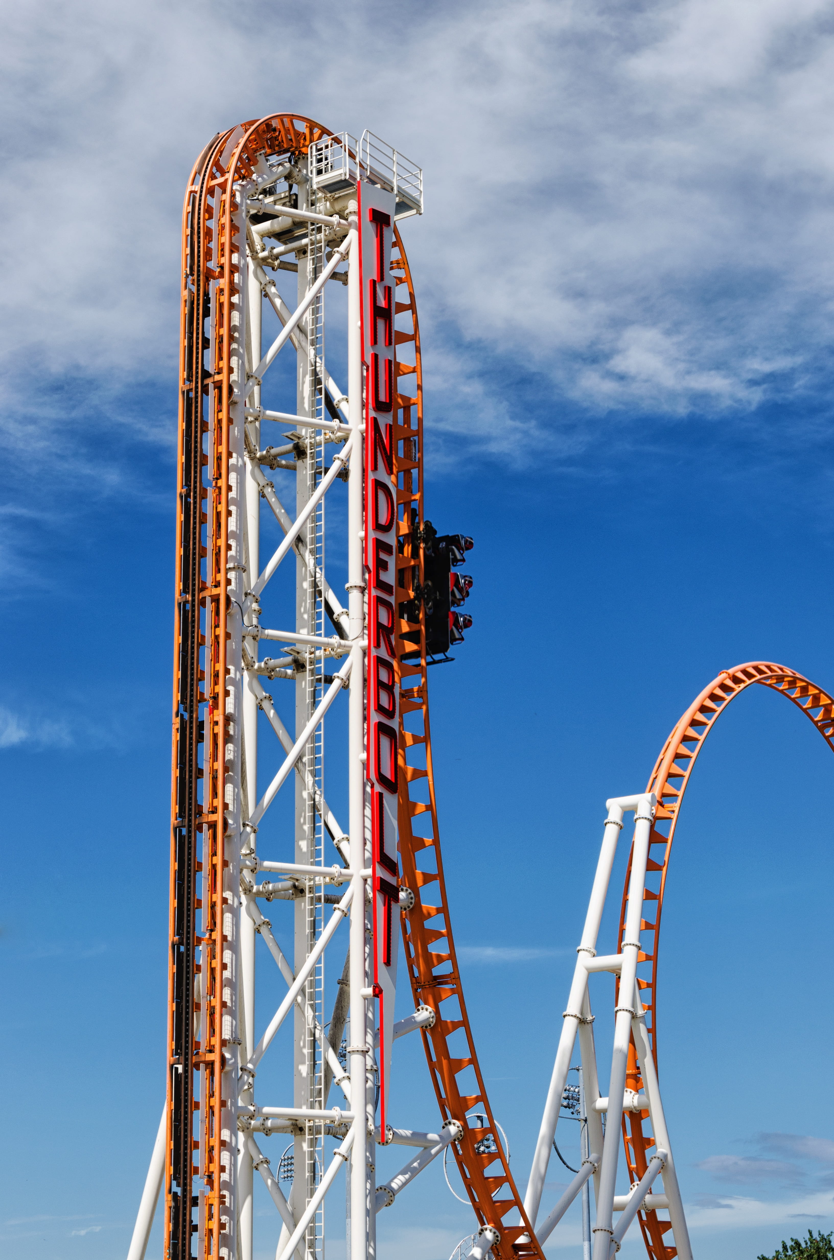 fast, nyc, 4K, outdoors, excitement, new york, fun, sky, low angle view, high, fairground, positive emotion, structure, arts culture and entertainment, Phone HD Wallpaper