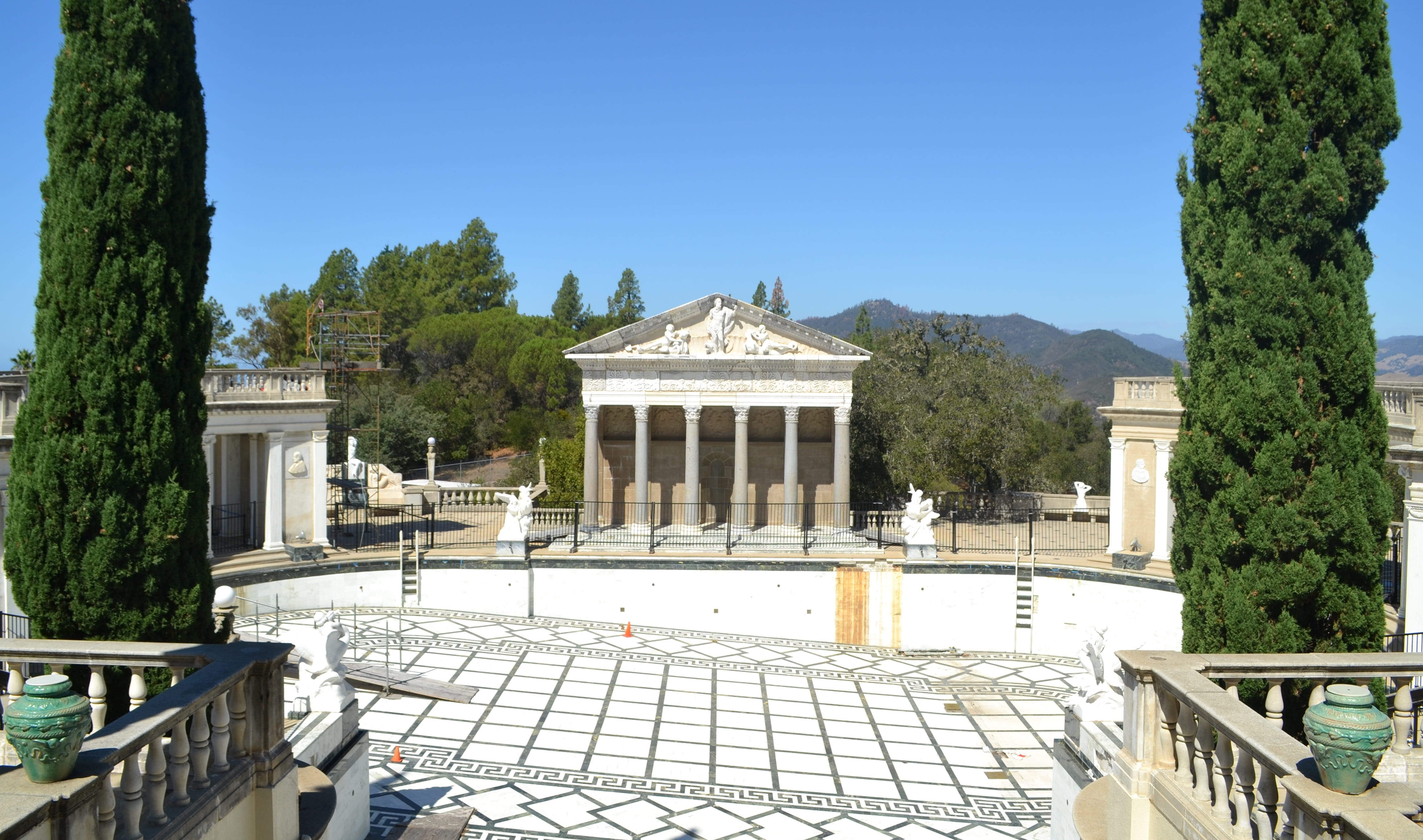 building, building exterior, hearst castle, architectural column, usa, belief, outdoor, clear sky, swimming pool, travel destinations, 4K, no people, coast, HD Wallpaper