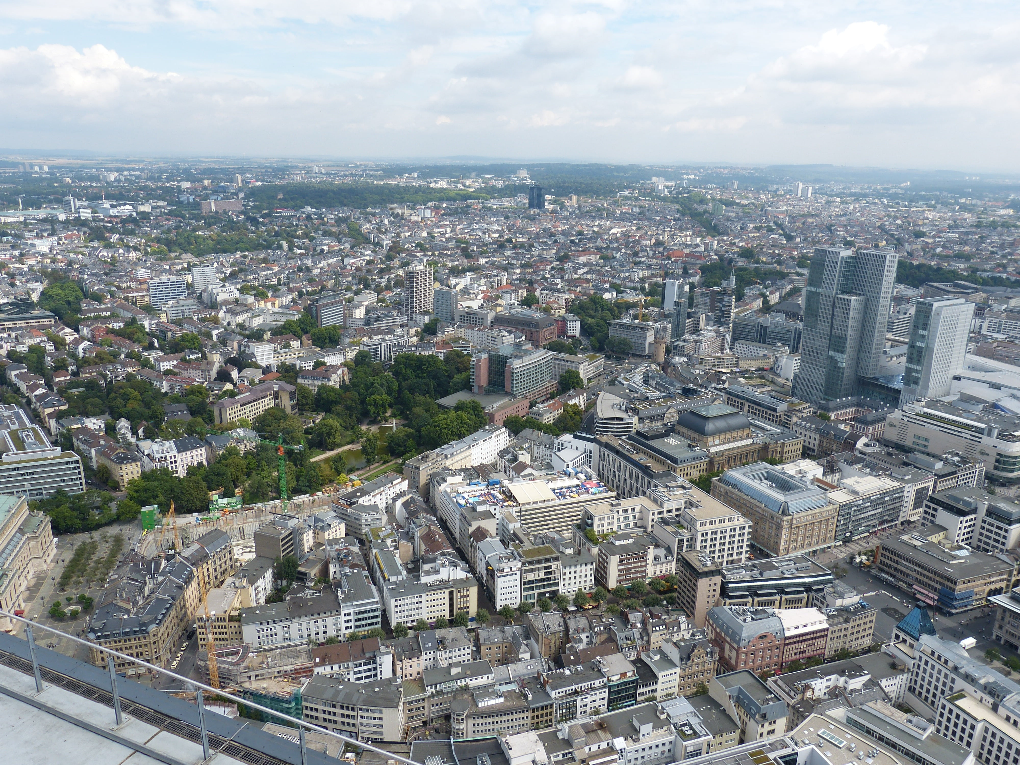 day, hesse, cloud - sky, outdoors, 4K, sky, office building exterior, facade, skyscraper, building exterior, outlook, settlement, frankfurt, building, HD Wallpaper