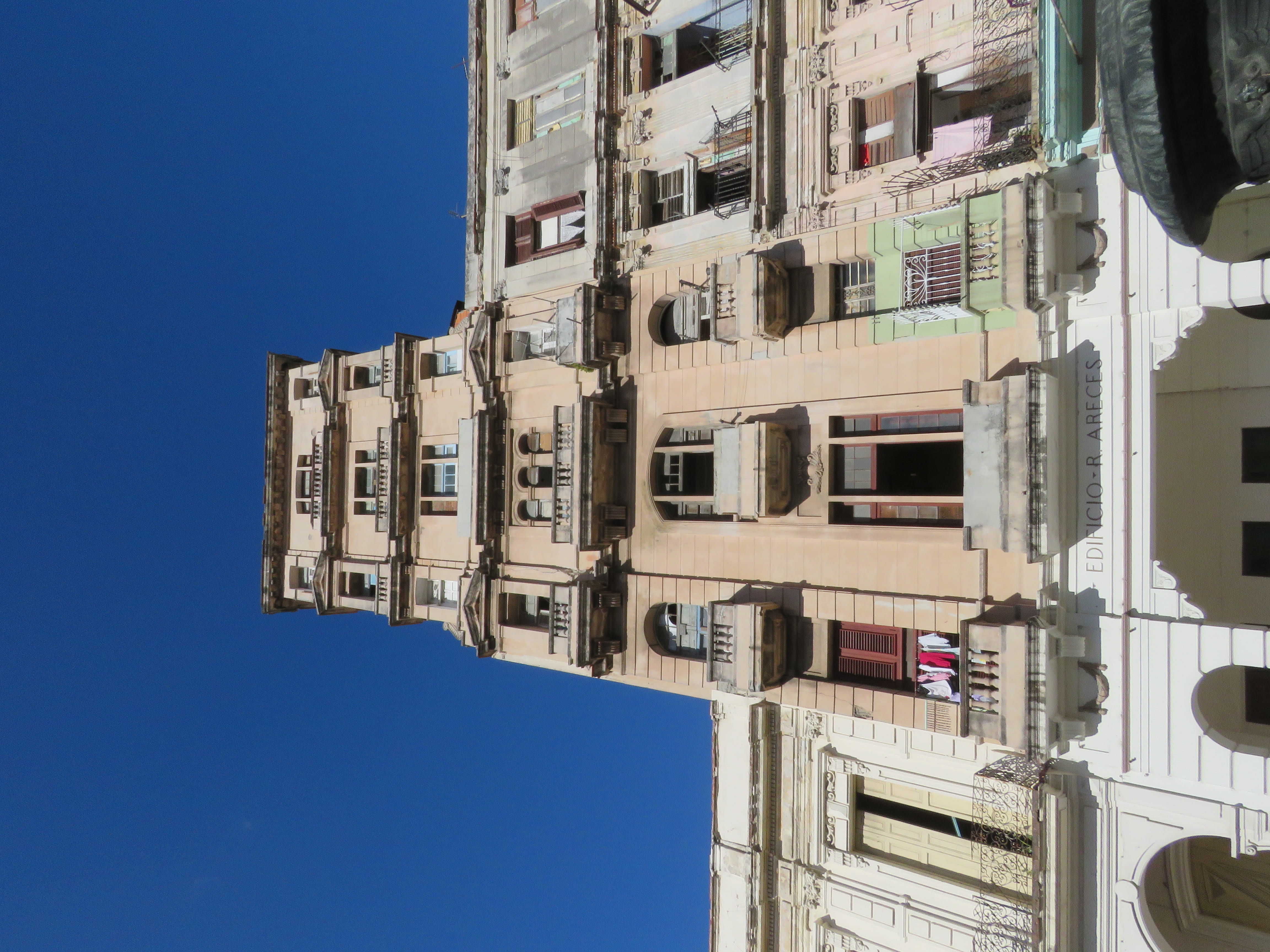 4K, windows, outdoors, no people, city, cuba, low angle view, built structure, homes, day, achitecture, havana, tower, balcony, sky, apartment, blue, history, HD Wallpaper