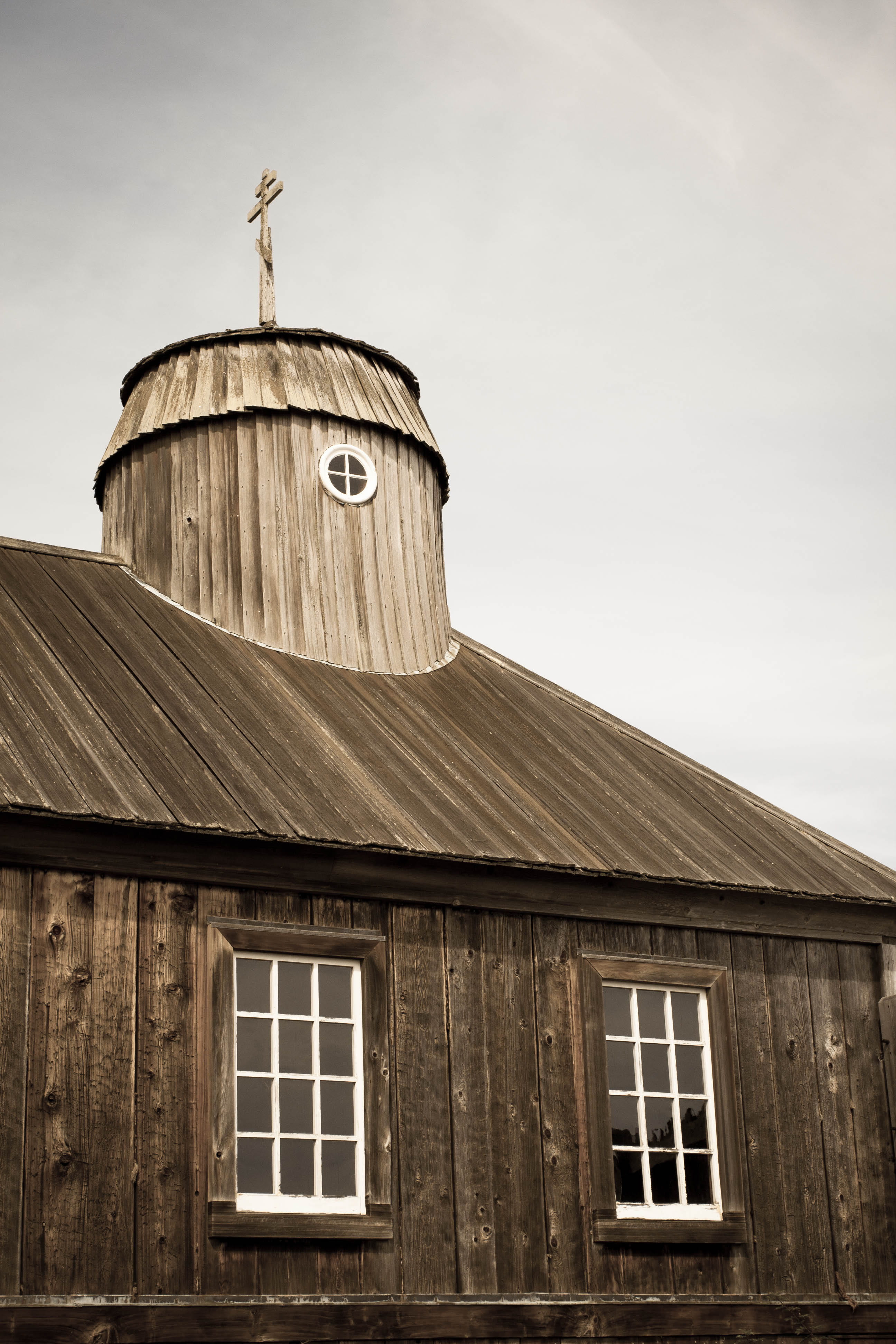 nature, agricultural building, achitecture, window, chapel, old, farm, no people, built structure, brown, house, white, low angle view, sky, roof, 4K, Phone HD Wallpaper