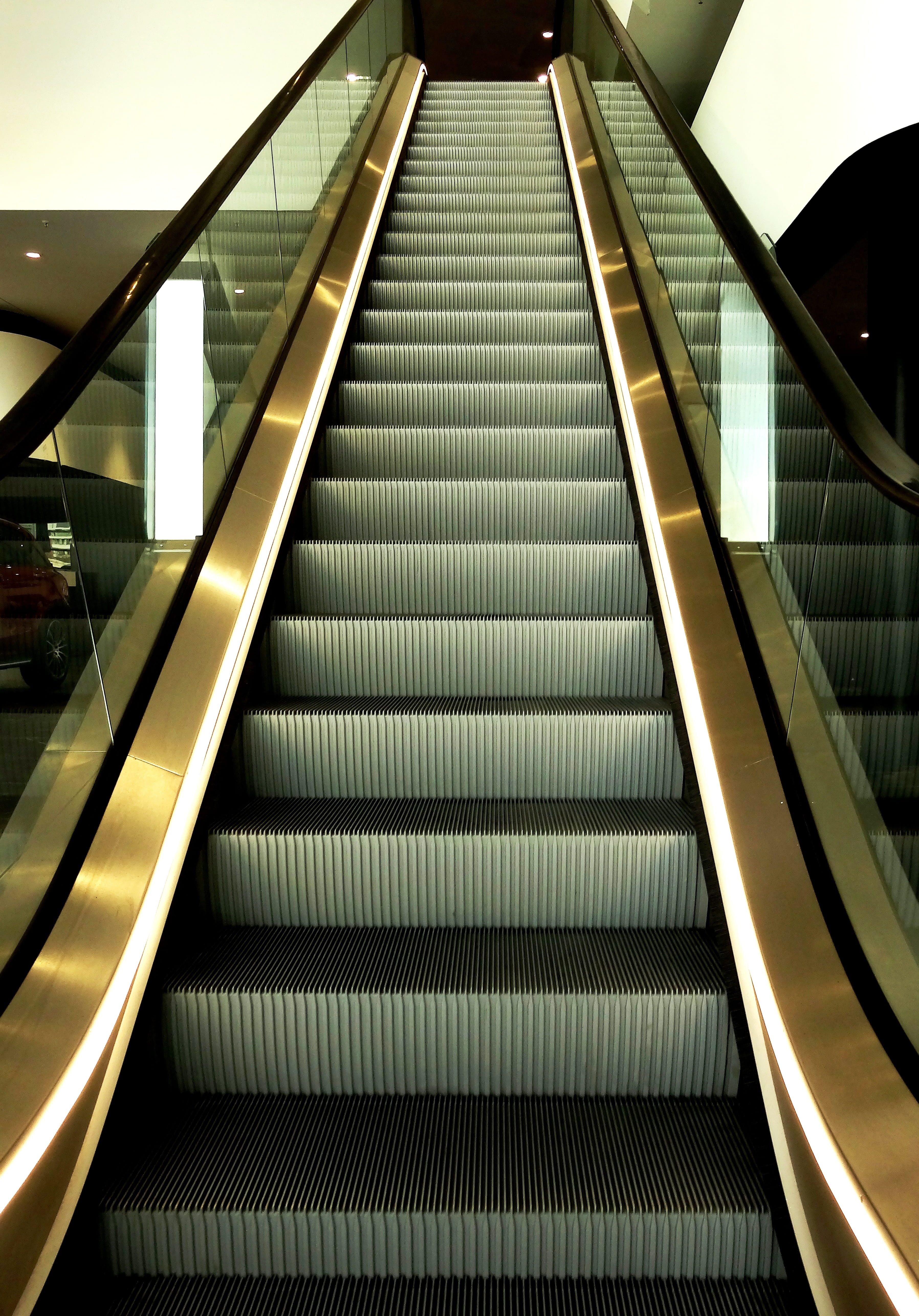 futuristic, gradually, railing, diminishing perspective, floors, pattern, moving Up, connection, convenience, illuminated, transportation, Escalator, low angle view, Phone HD Wallpaper