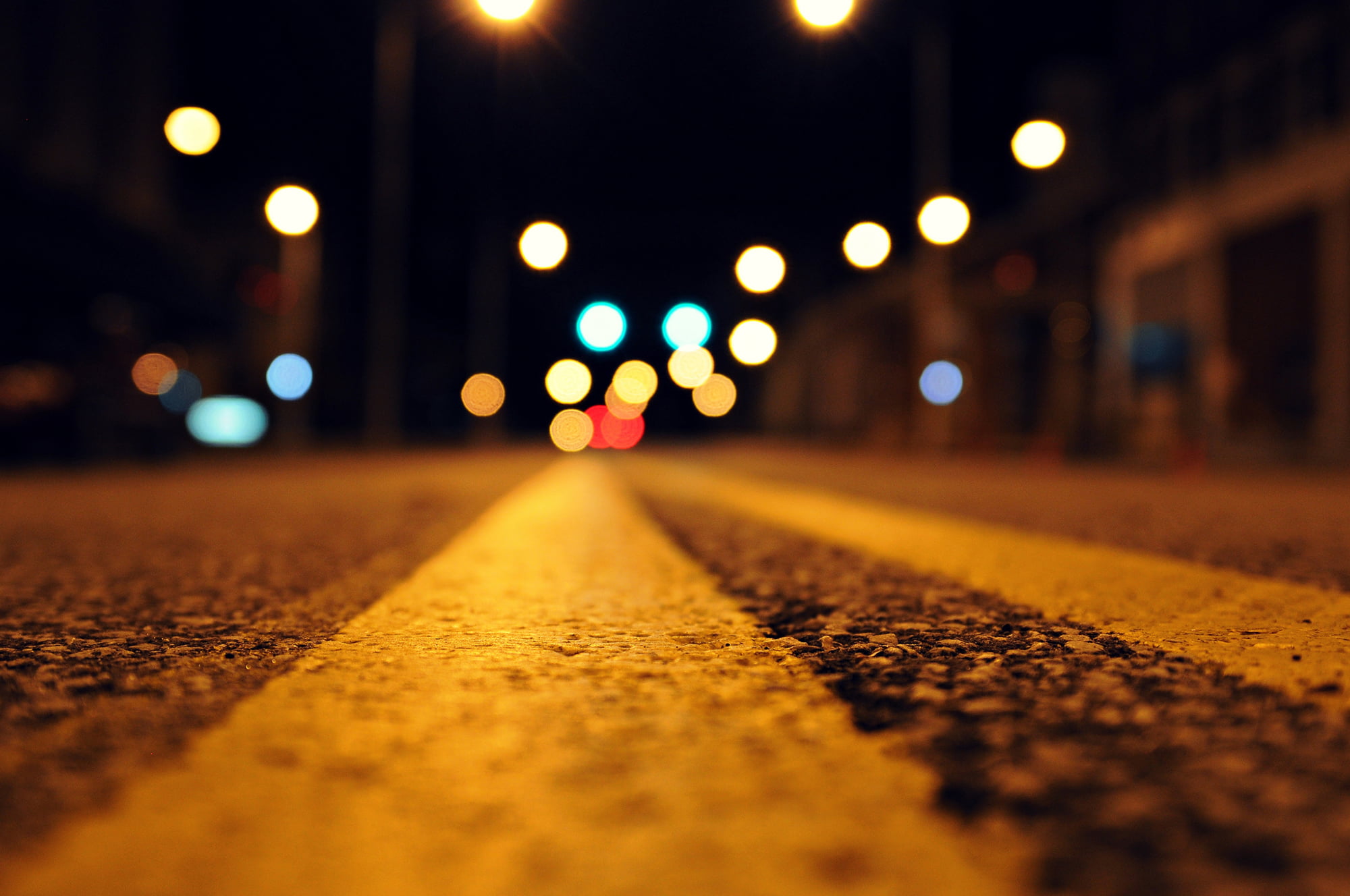 shiny, bokeh, black Color, dark, nightlife, 1080P, downtown District, spotted, road, transportation, lights, glowing, defocused, urban Scene, road marking, HD Wallpaper