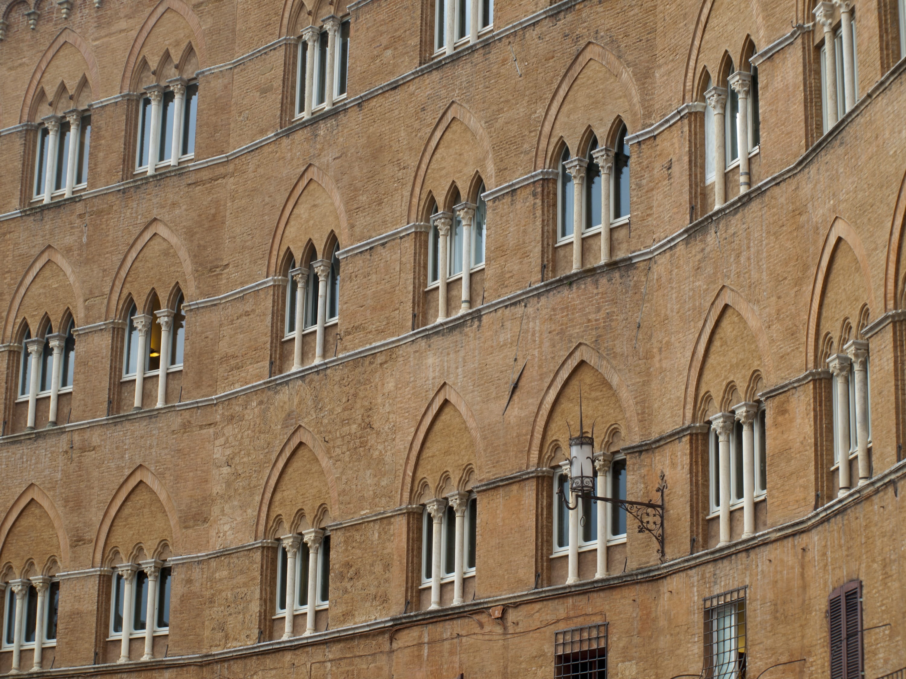 backgrounds, burghers house, residential district, piazza del campo, no people, building exterior, day, outdoors, arch, repetition, history, building, brown, HD Wallpaper