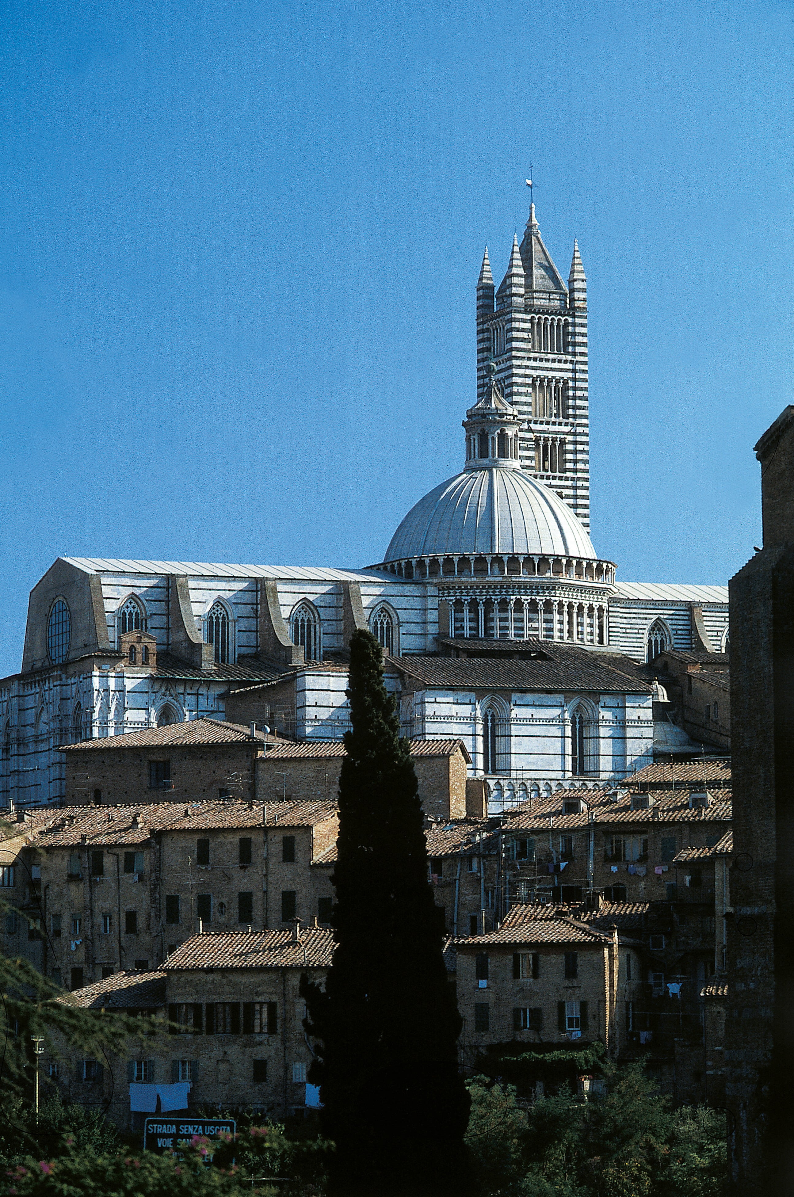 marble, 4K, siena, religion, outdoors, spirituality, homes, tuscany, spire, travel destinations, clear sky, built structure, summer, facades, scan, cityscape, Phone HD Wallpaper