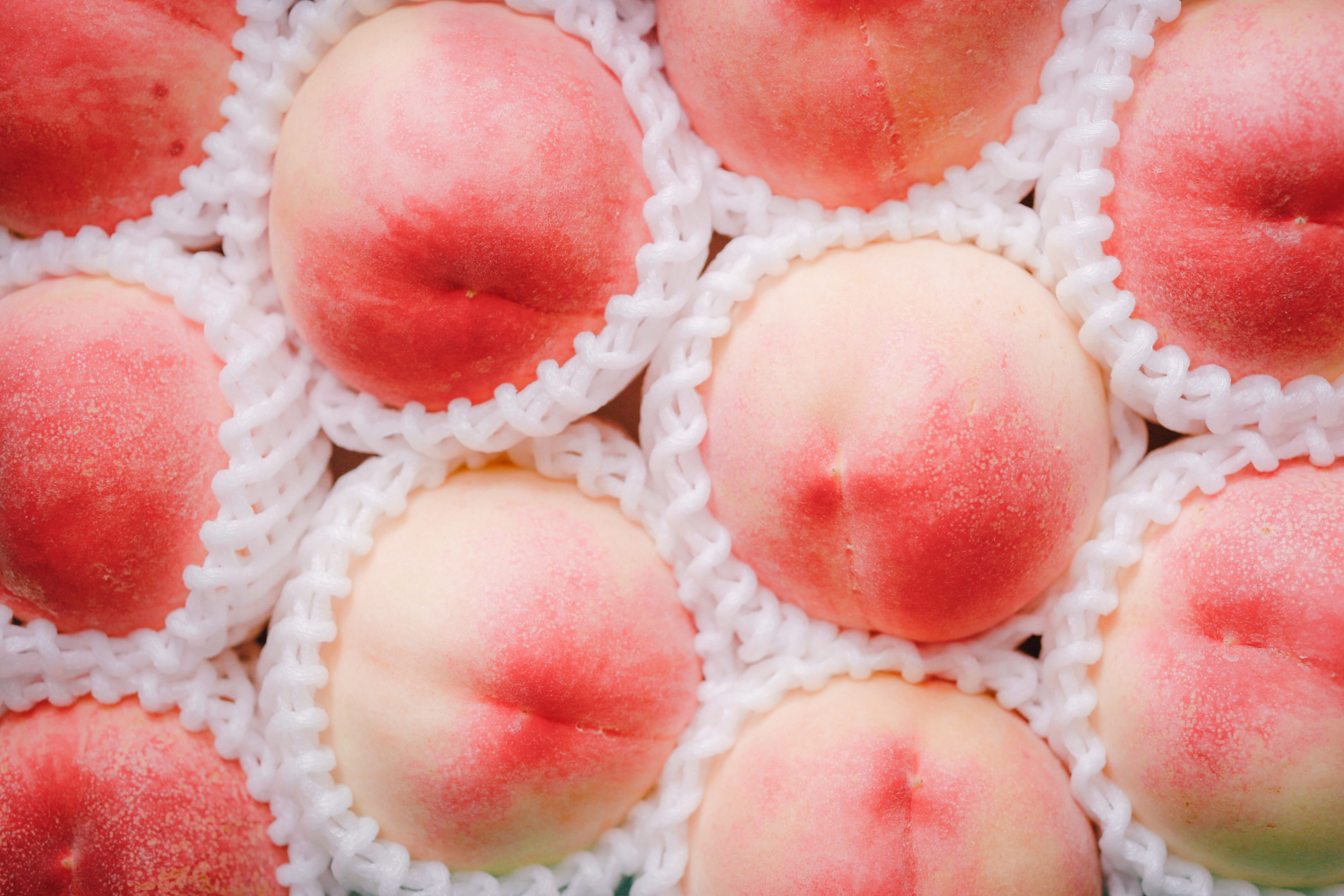 full frame, sweet, pink, sweet food, peach, gift, summer, red, berry fruit, food and drink, large group of objects, freshness, lychee, pink color, no people, HD Wallpaper