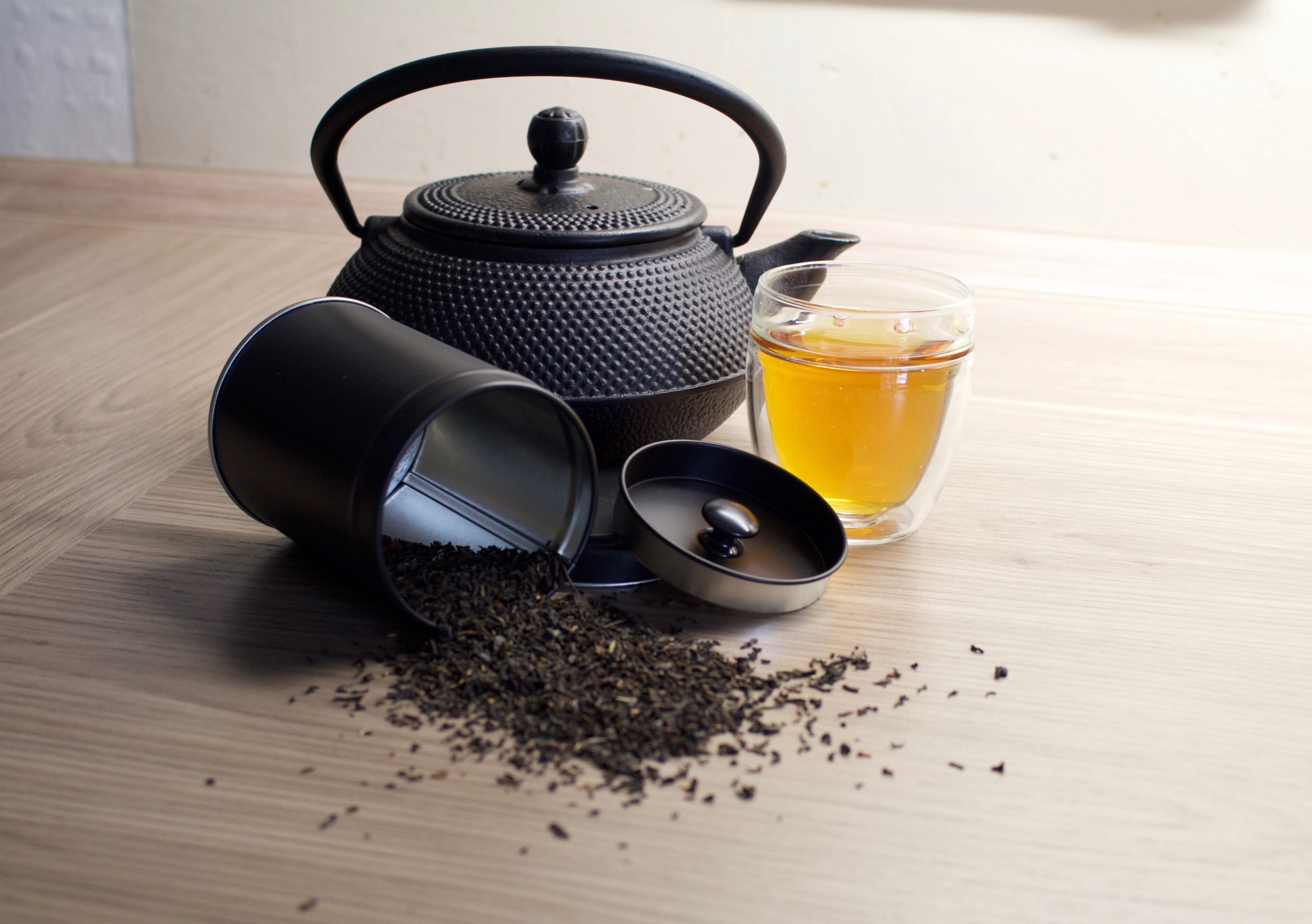 tea, food, black tea, tea leaves, freshness, kettle, wooden, close-up, no people, healthy eating, black kettle, still life, teacup, beside, drink, household equipment, HD Wallpaper