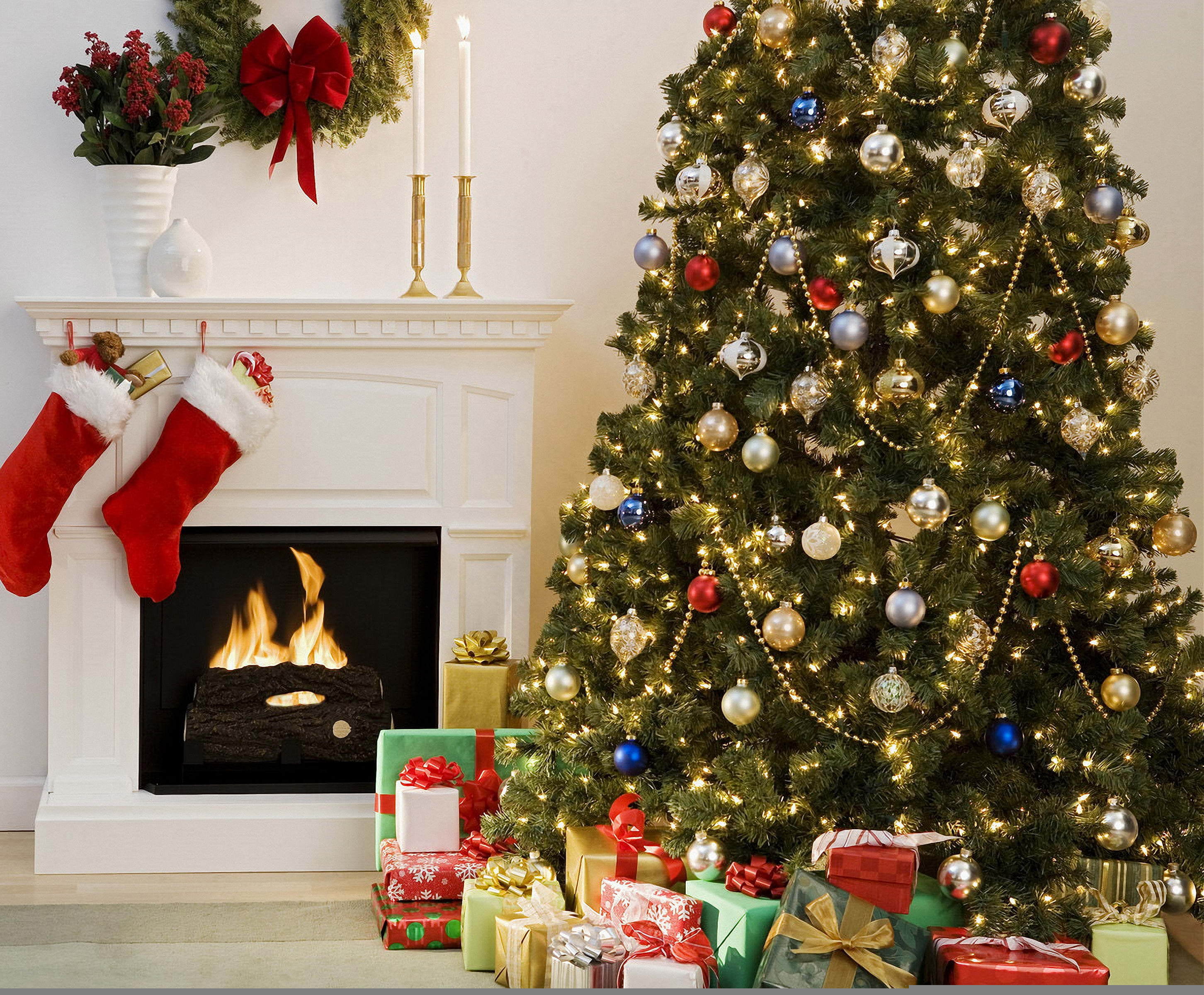 gifts, christmas Tree, celebration, christmas Stocking, 2K, domestic life, season, christmas Decoration, december, New year, candles, christmas Lights, HD Wallpaper