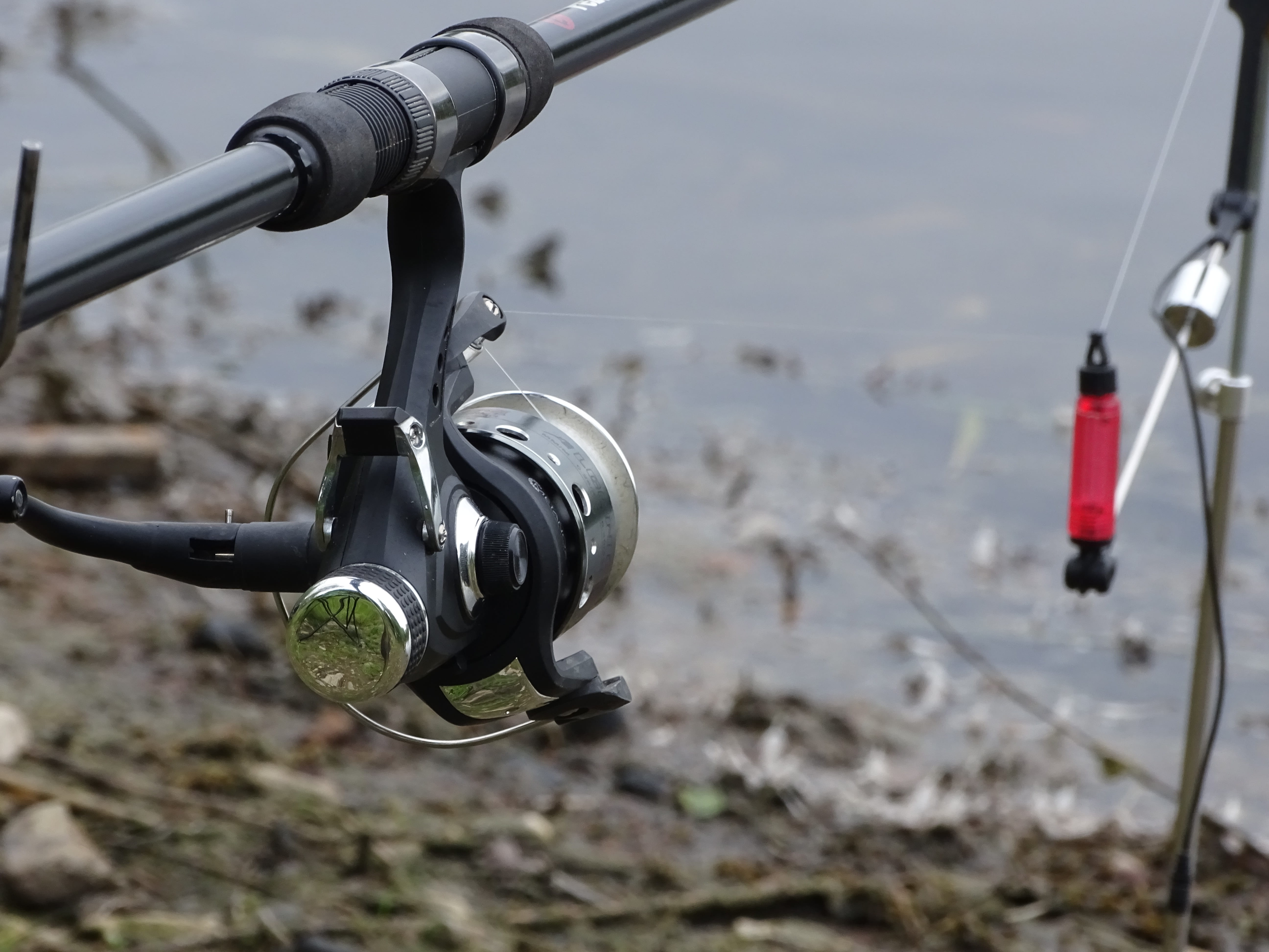 technology, water-level, forks, metal, transportation, fisheries, bicycle, bank, no people, fishing, clouds, pond, nature, land, day, outdoors, stream, HD Wallpaper