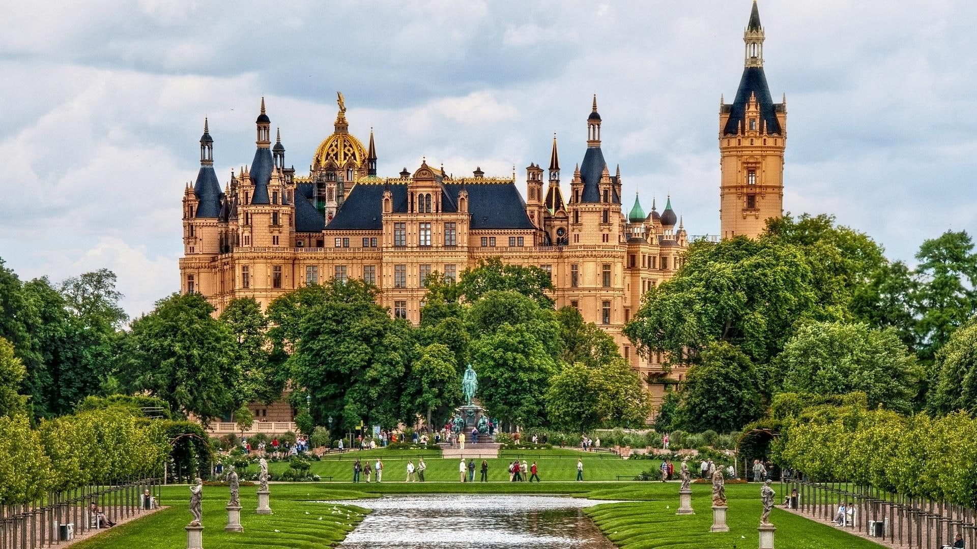 castle, hdr, pond, trees, 1080P, germany, schwerin, statues, towers, nature and landscapes, majestic, HD Wallpaper