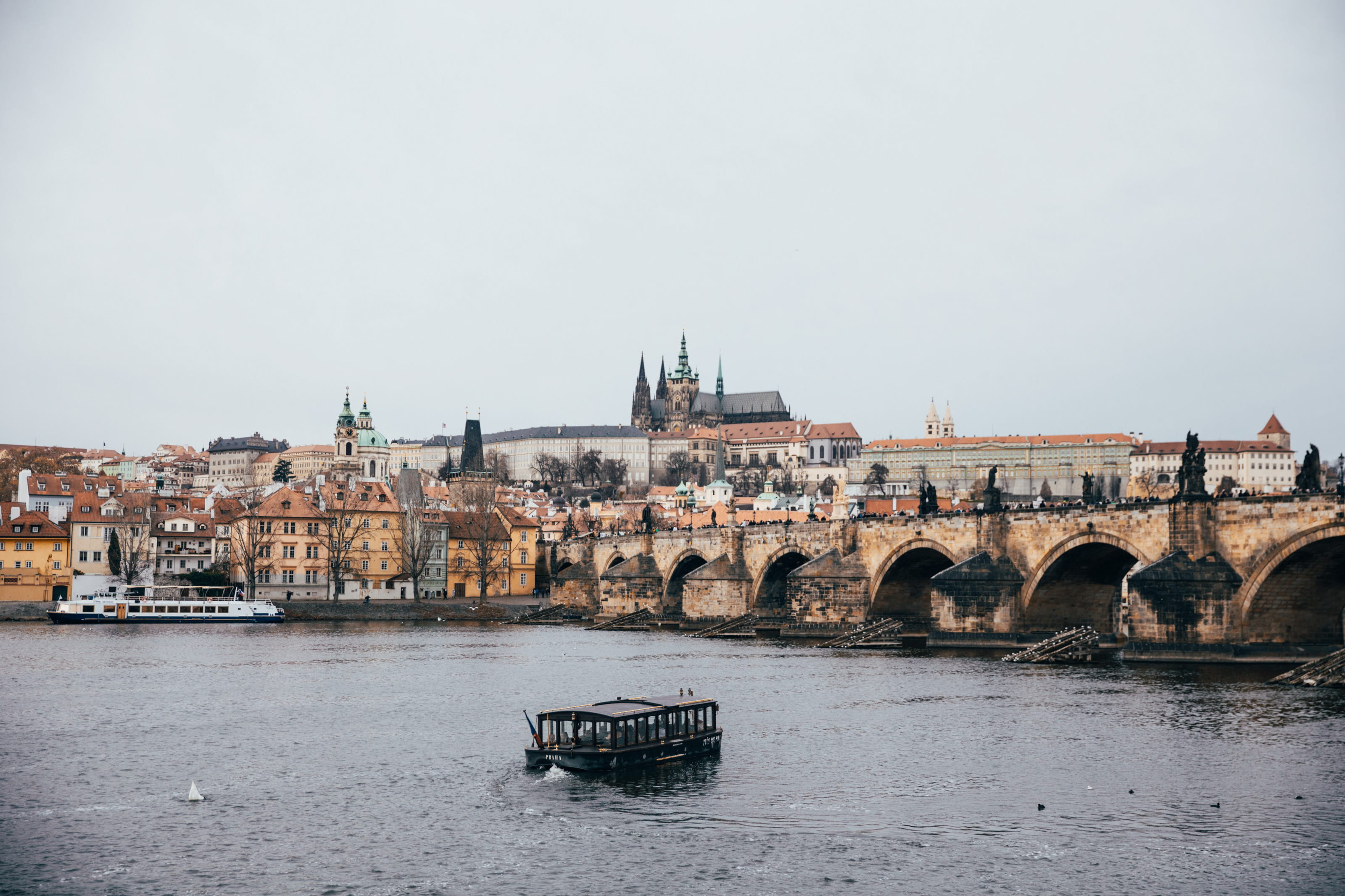 passenger craft, vacation, landscape, travel, river, tourism, view, gothic, castle, old, waterfront, bridge, no people, historic, attraction, clear sky, HD Wallpaper