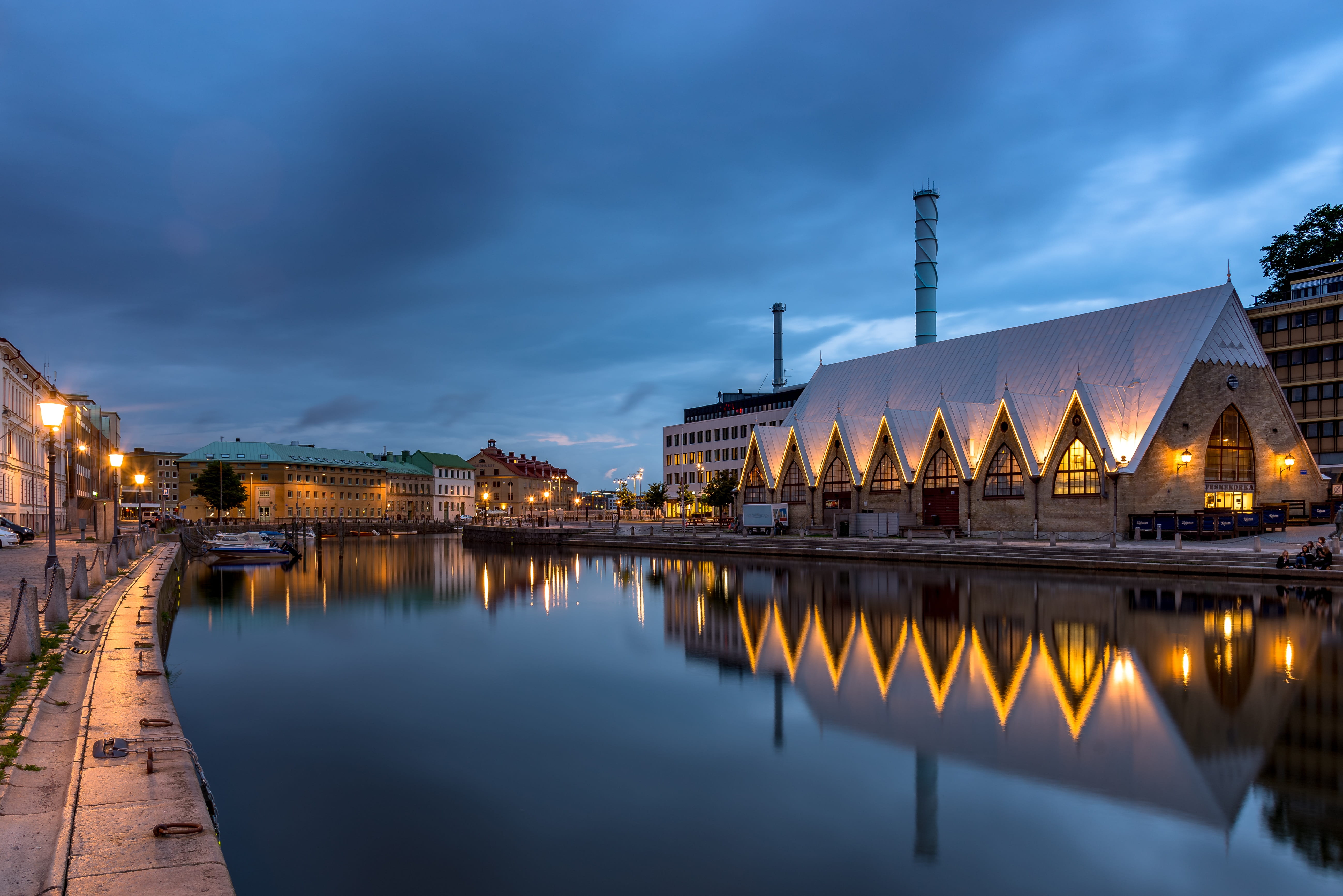 dusk, city, architecture, fish church, views, river, sunset, illuminated, connection, buildings, landscapes, 5K, reflection, house, channel, himmel, still, HD Wallpaper