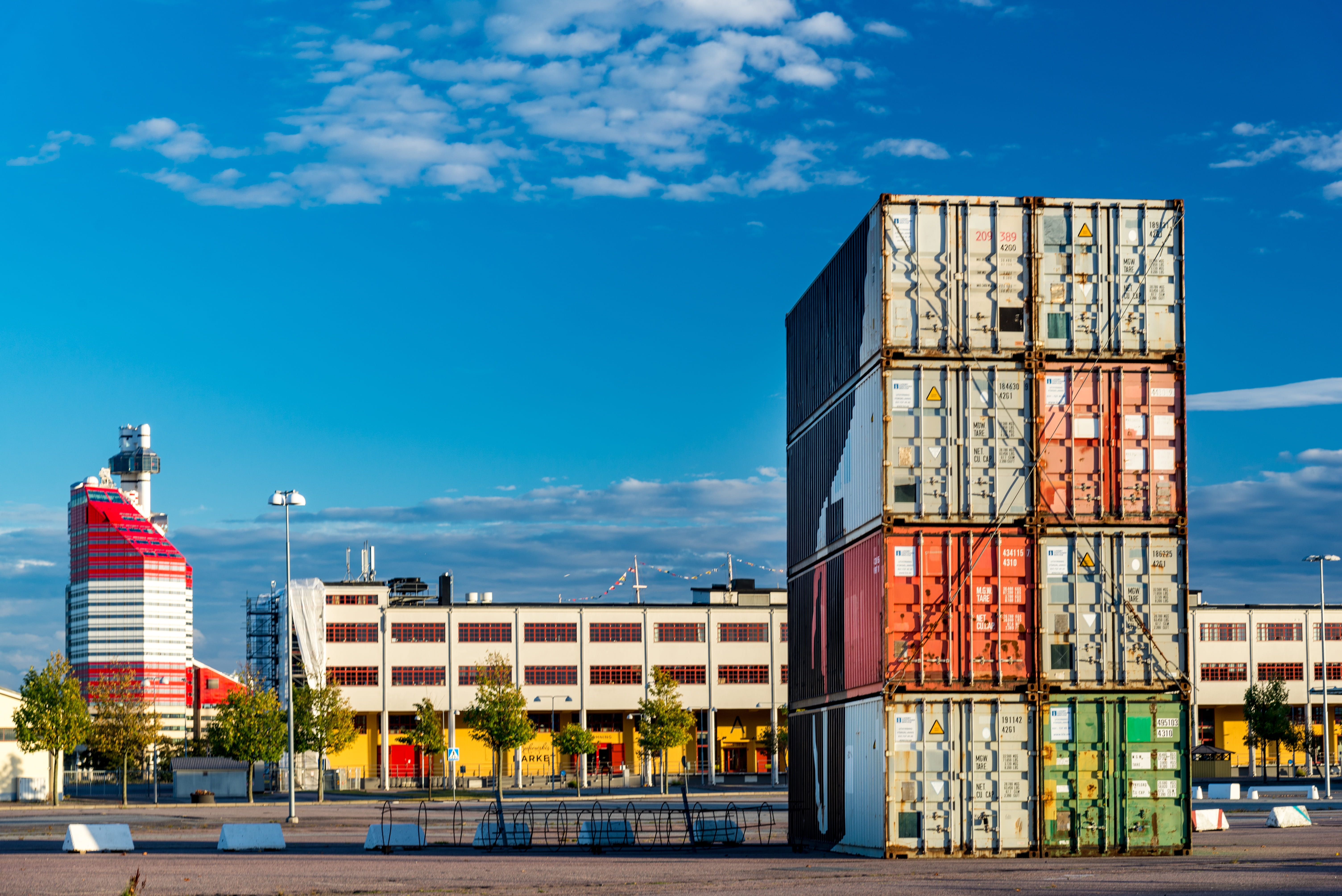 move, tall - high, building, no people, built structure, sweden, water, Lipstick, outdoors, blue, commercial dock, 5K, sunlight, sky, architecture, tower, HD Wallpaper