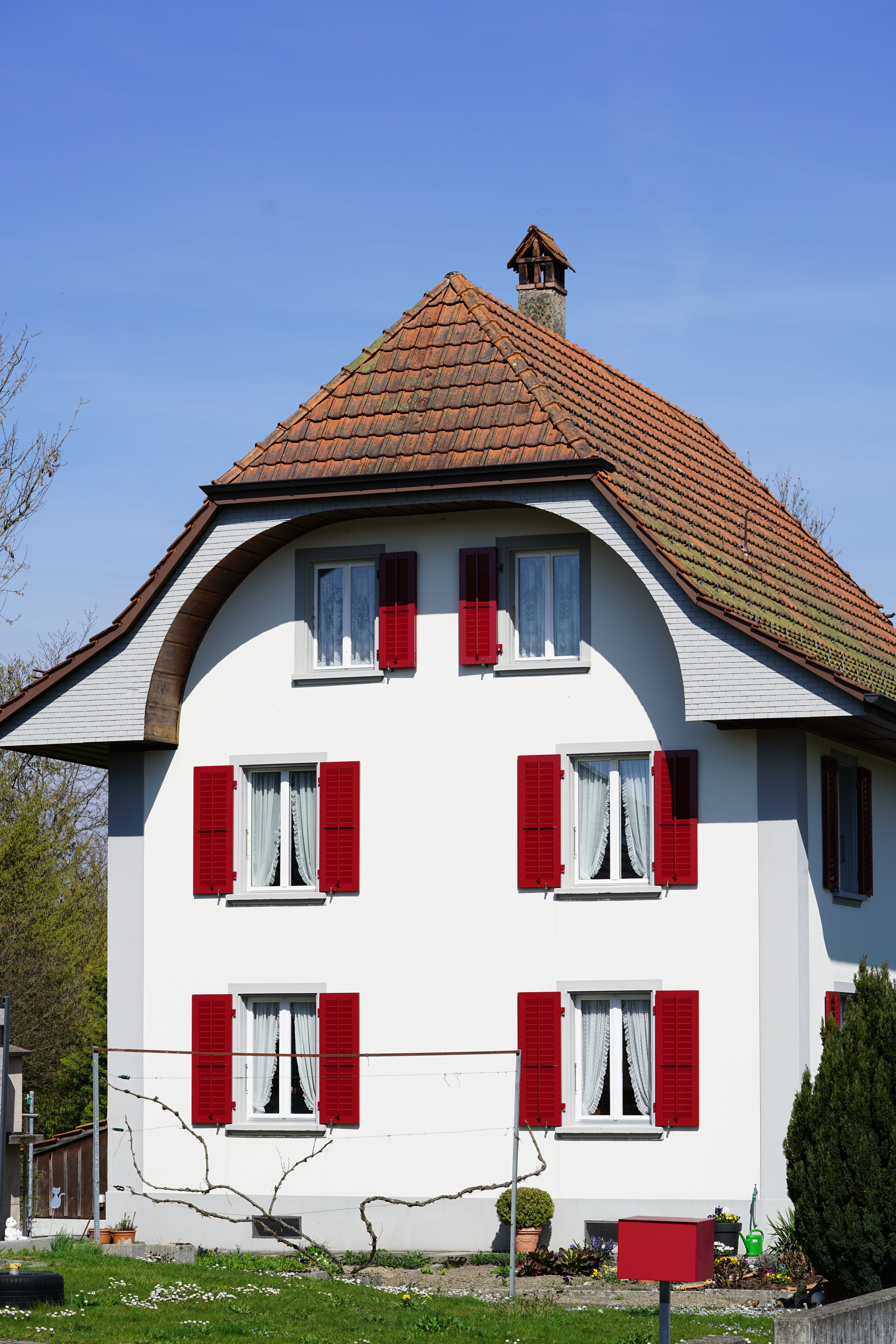 home front, tree, built structure, nature, window, plant, switzerland, 8K, half round wood cladding, home, no people, building, color, city, outdoors, Phone HD Wallpaper