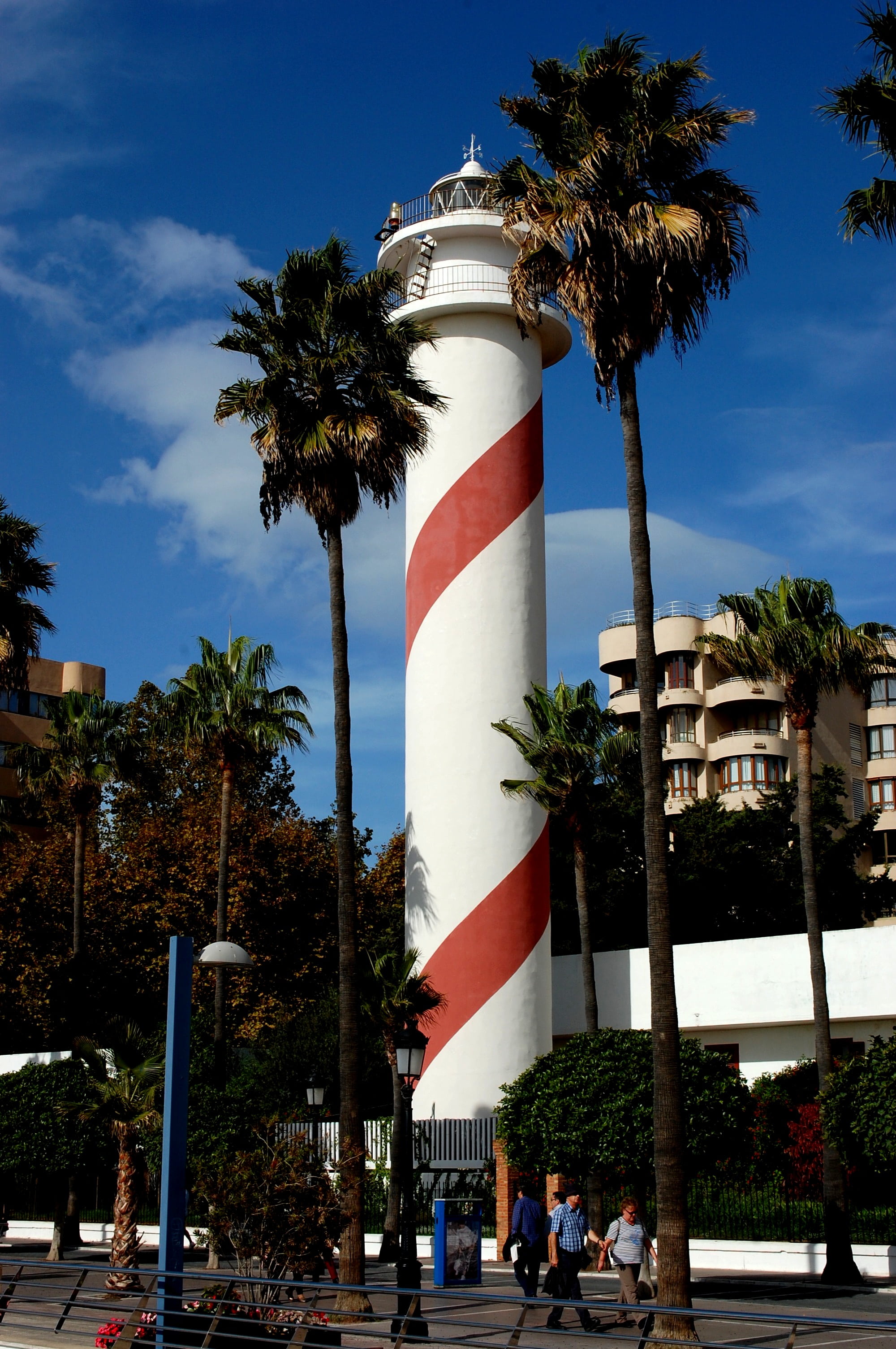 building exterior, travel destinations, architectural column, group of people, outdoors, architecture, guidance, day, lighthouse, tree, plant, tall - high, Phone HD Wallpaper
