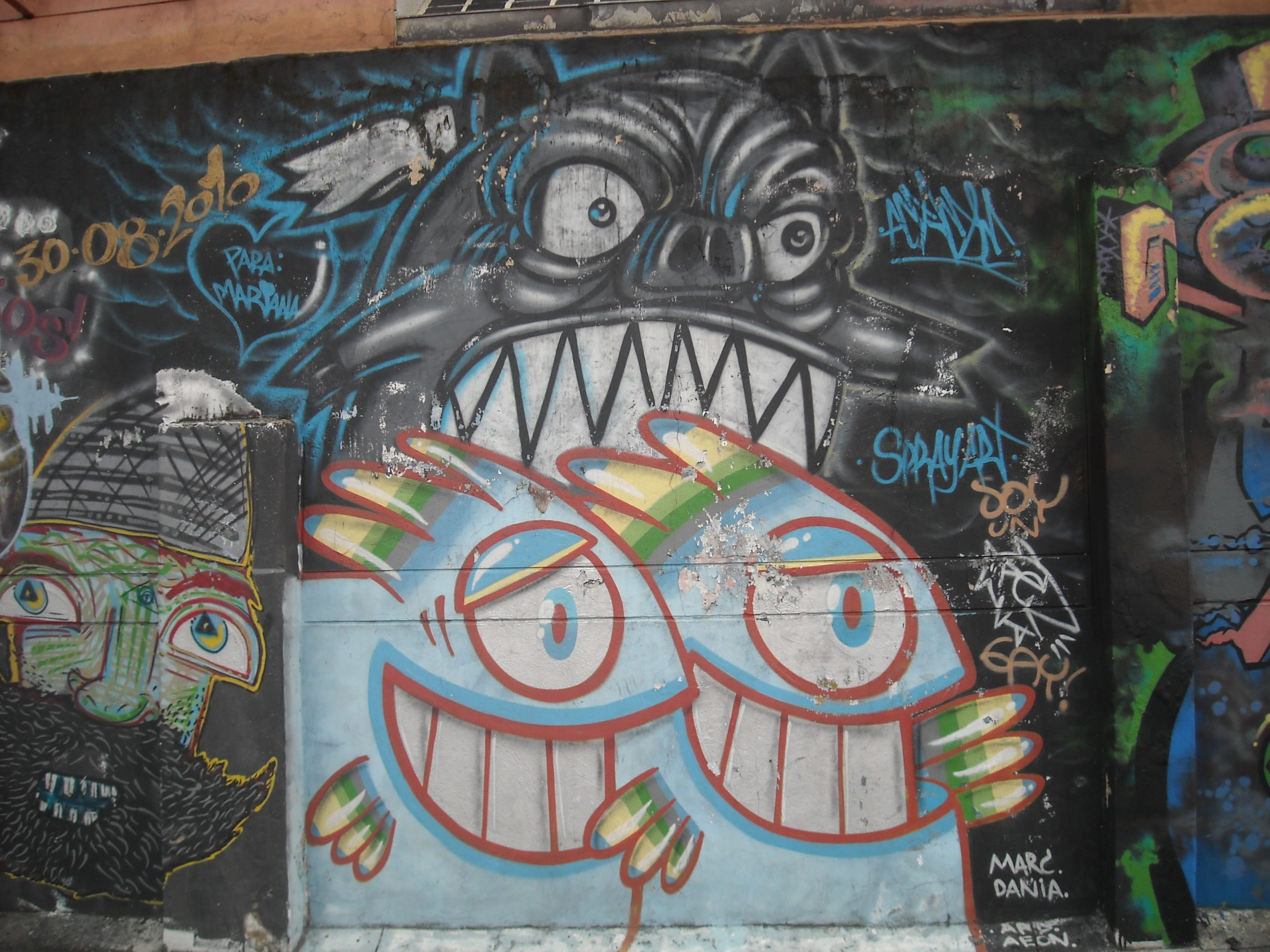 colombia, building exterior, mural, built structure, 2K, multi colored, male likeness, no people, day, wall - building feature, creativity, bogota, representation, HD Wallpaper