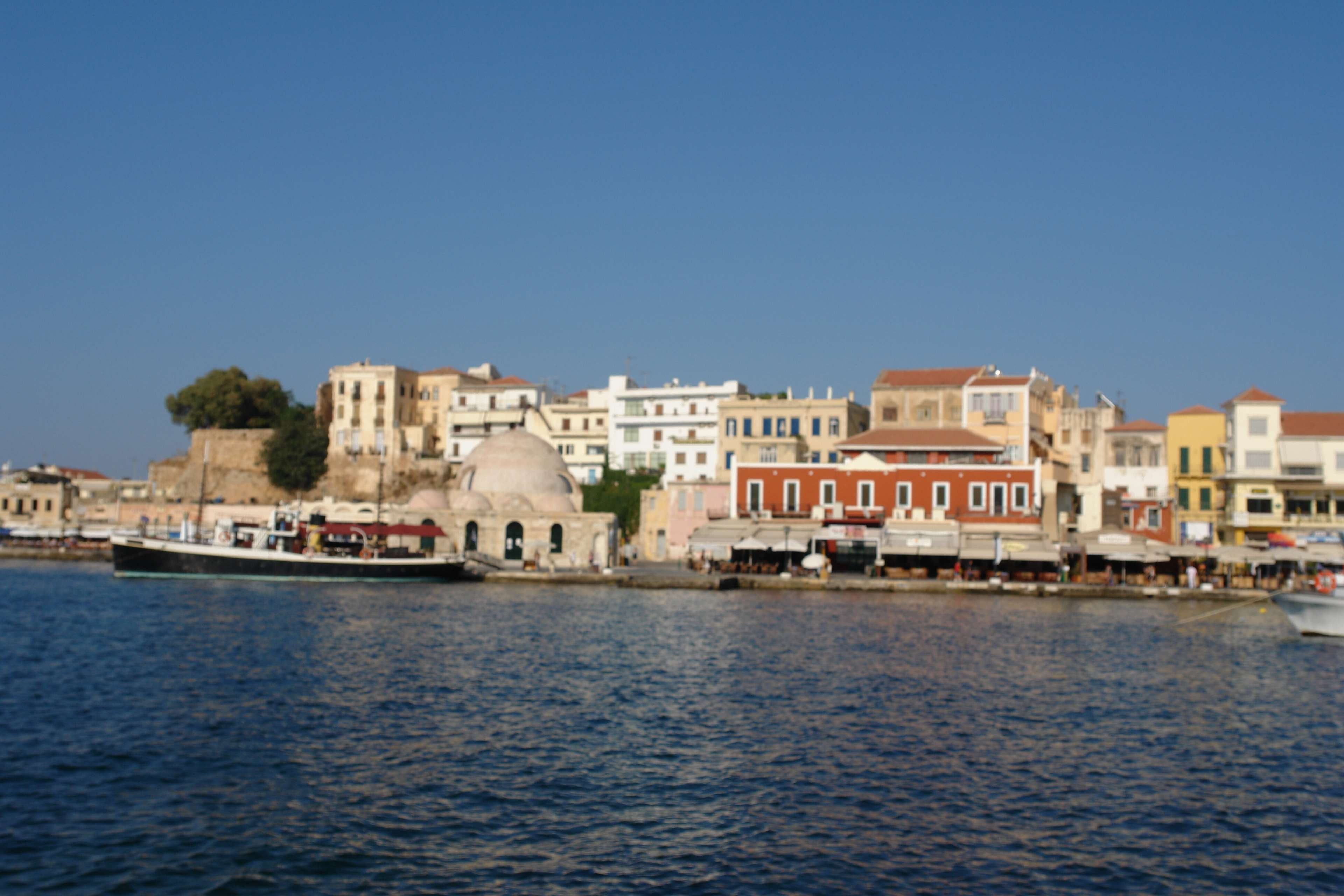 residential district, day, outdoors, travel, built structure, crete, water, harbour, architecture, sky, canal, passenger craft, 4K, transportation, building, HD Wallpaper