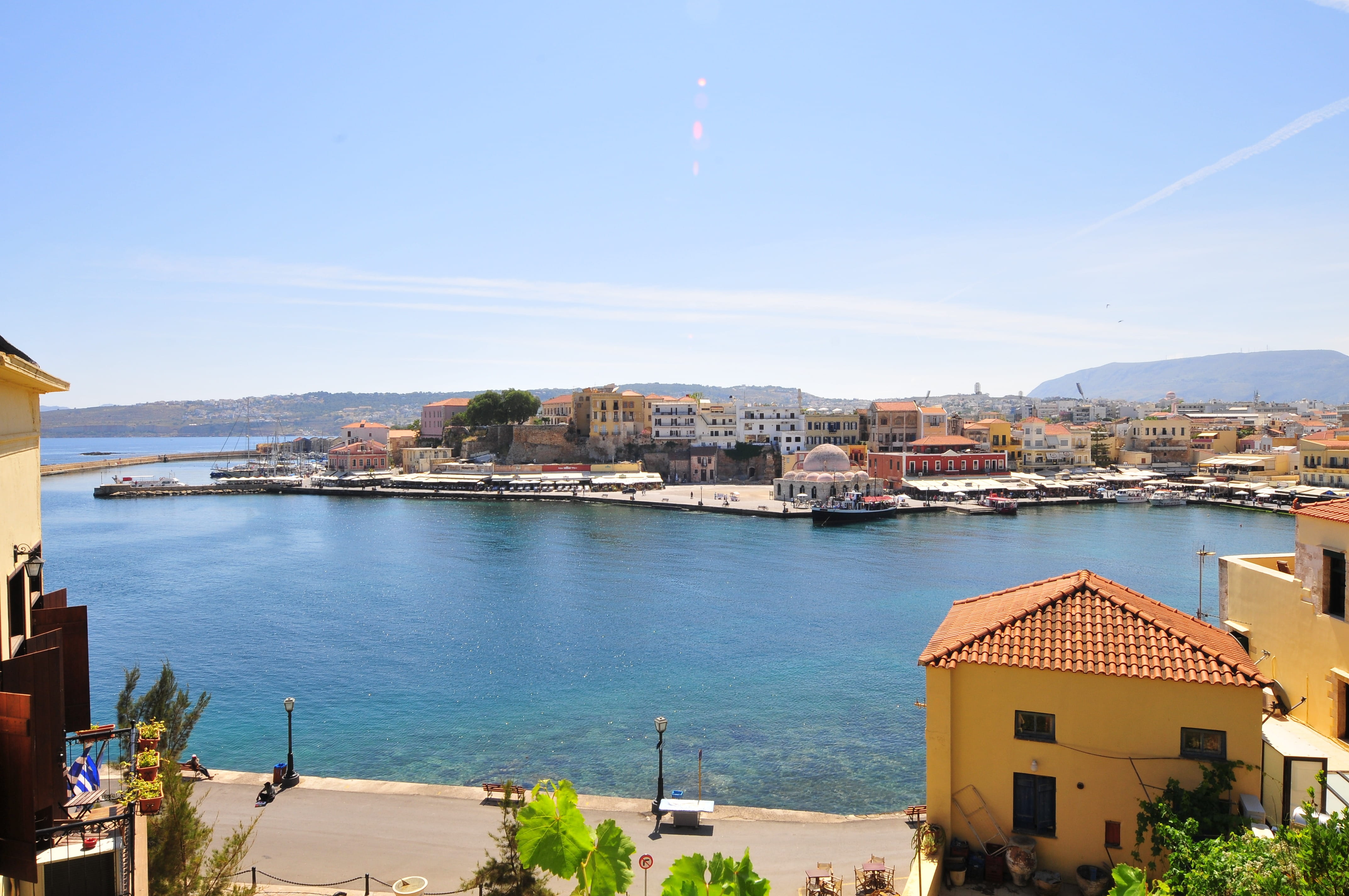 sky, Old Town, buildings, beside, town, no people, downtown, metropolitan, grekland, blue, built structure, skyline, scenic, nautical vessel, house, Kreta, HD Wallpaper