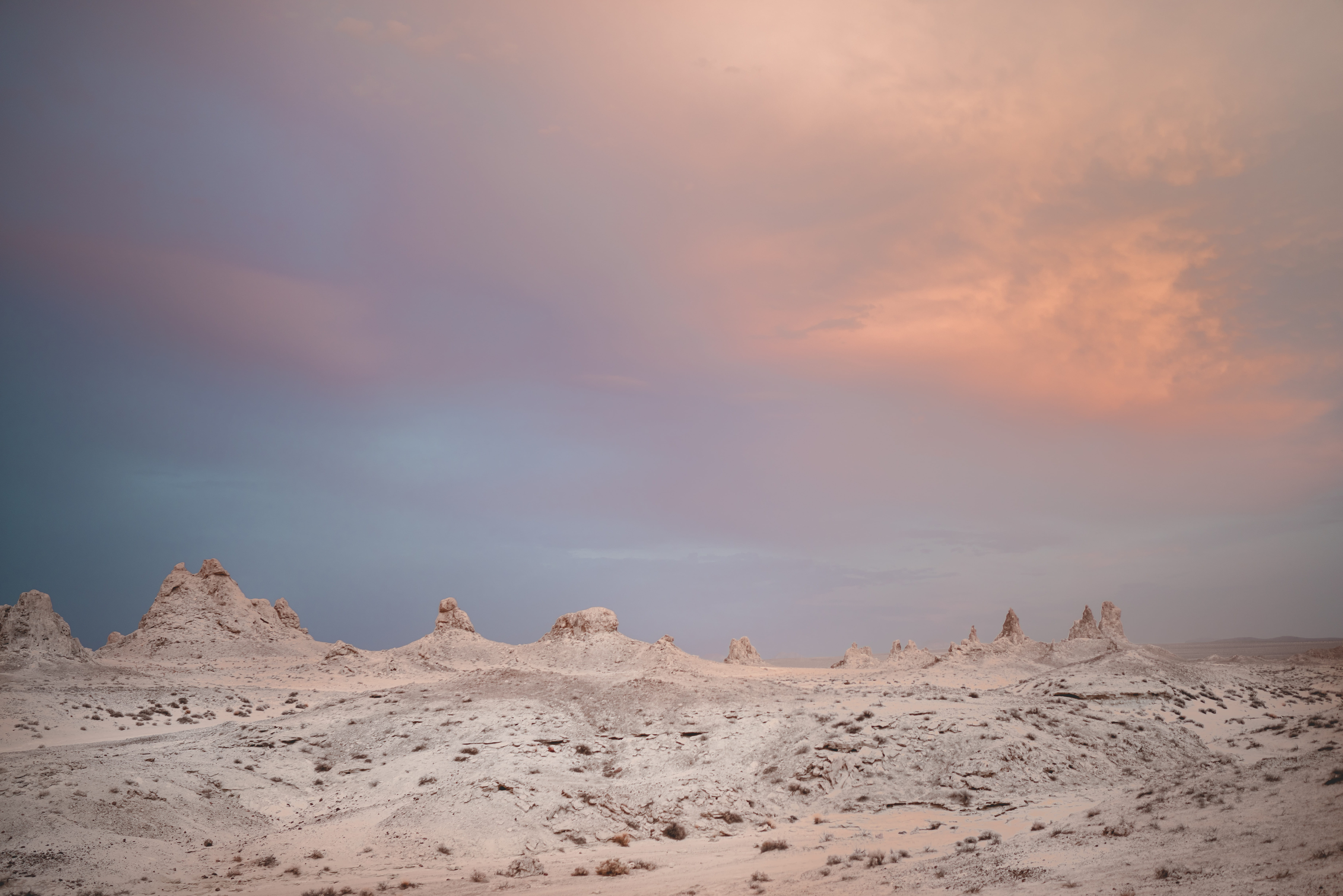 rock - Object, scenics, cloud, golden light, uSA, arid Climate, arid, rock, mojave, sky, sunset, hill, drt, sunrise, travel, californium, sunlight, castle, HD Wallpaper