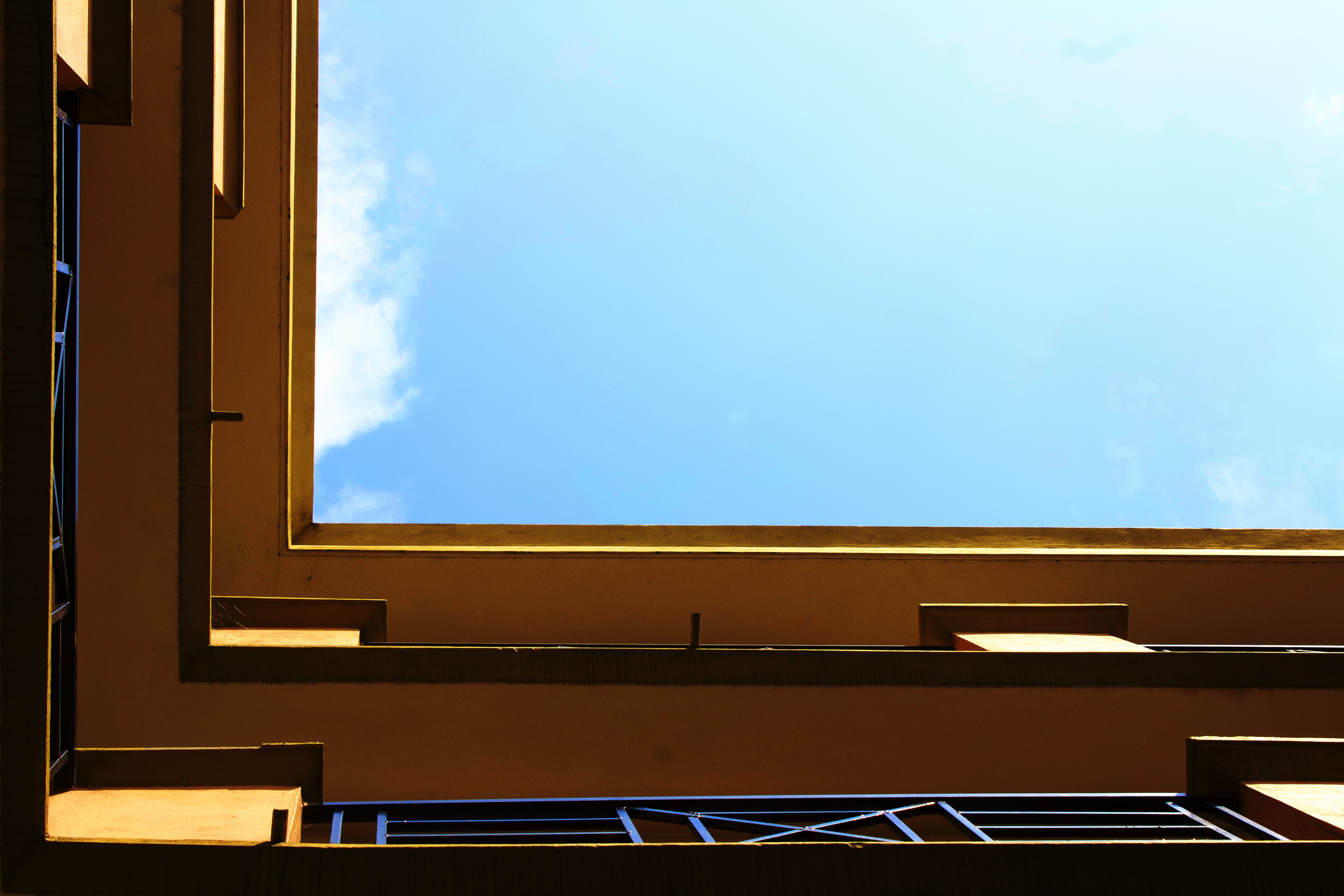 glass - material, building exterior, hooghly, architecture, cloud - sky, techno india hooghly, railing, 5K, day, no people, low angle view, outdoors, city, HD Wallpaper
