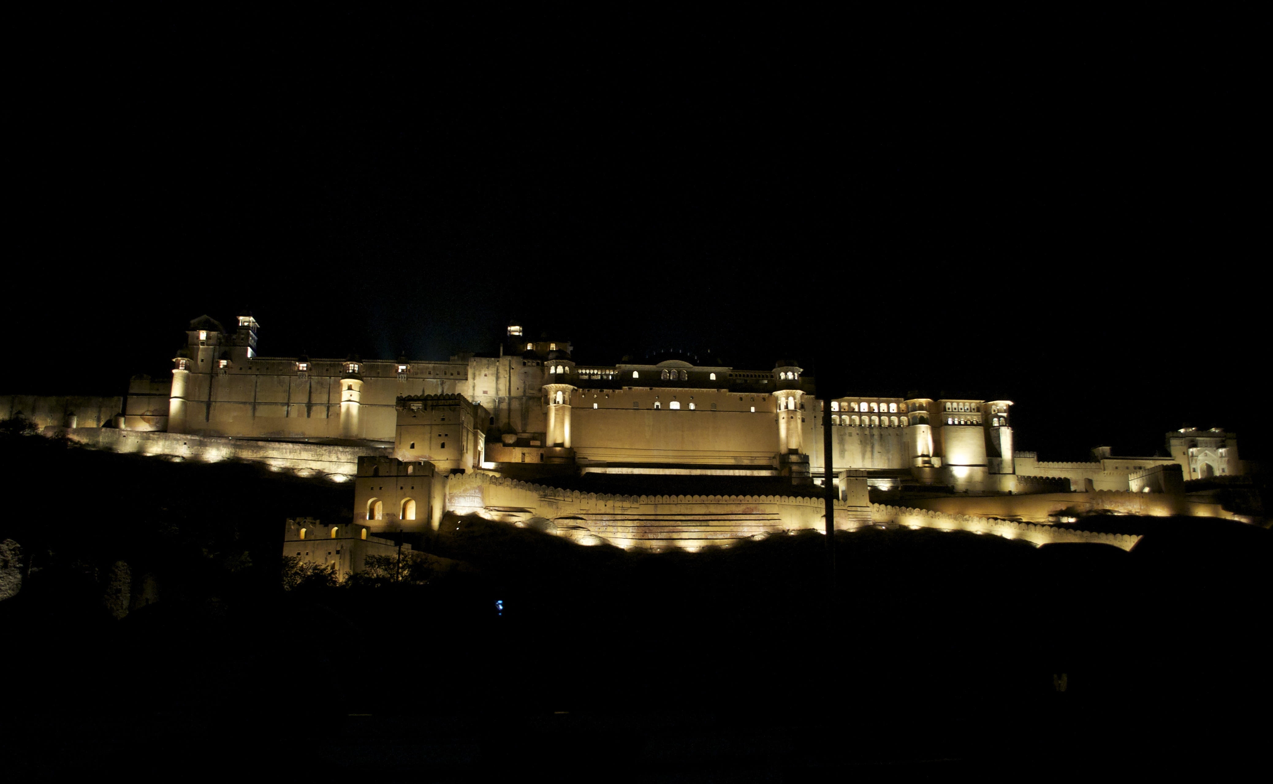 strength, illuminated, brown, the past, building exterior, concrete, city, reflection, travel destinations, famous, Amber, Palace, amber, architecture, HD Wallpaper