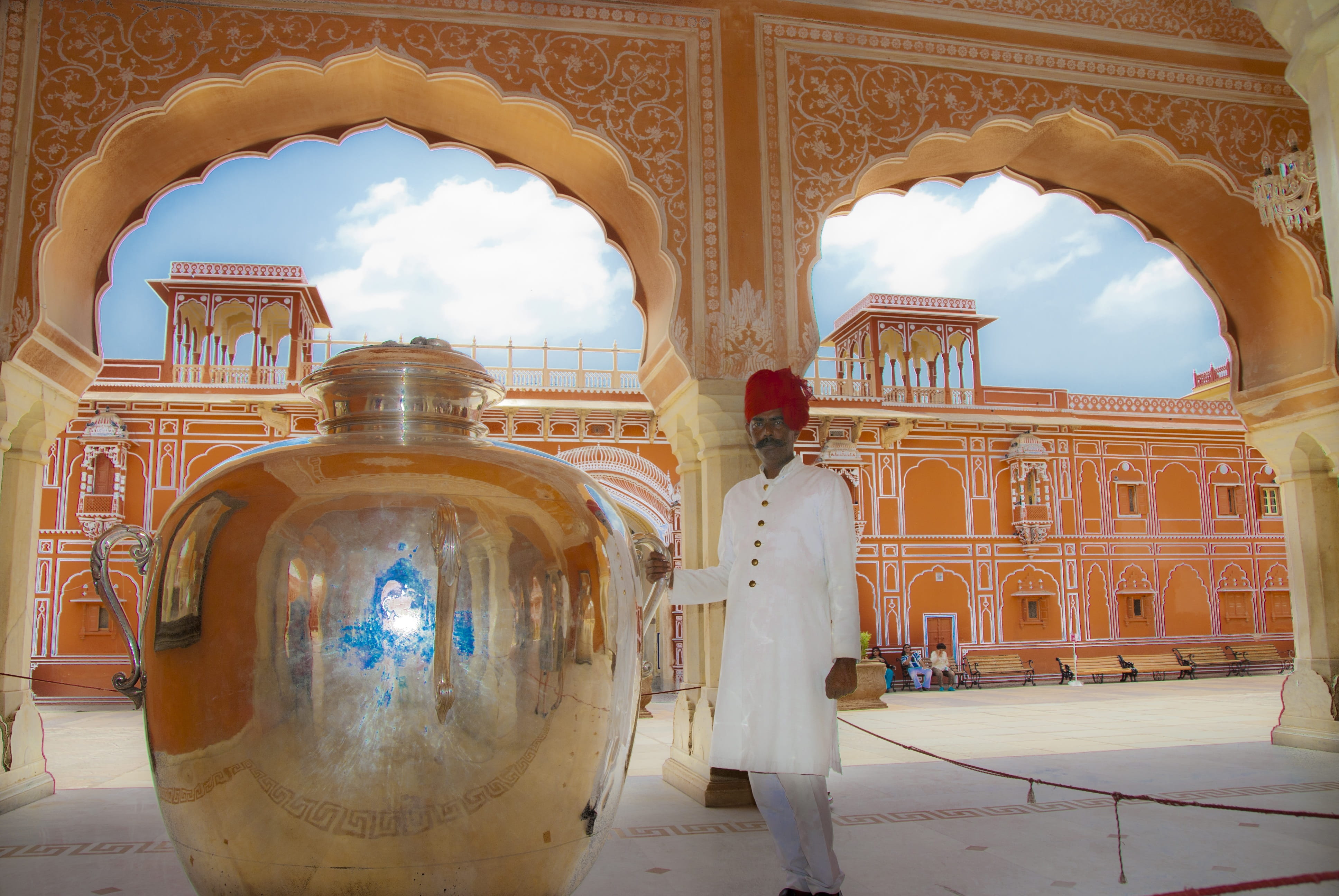 Asia, standing, cloud - sky, Travel, day, nature, palace, sky, India, Jaipur, real people, lifestyles, leisure activity, men, the past, architectural column, HD Wallpaper