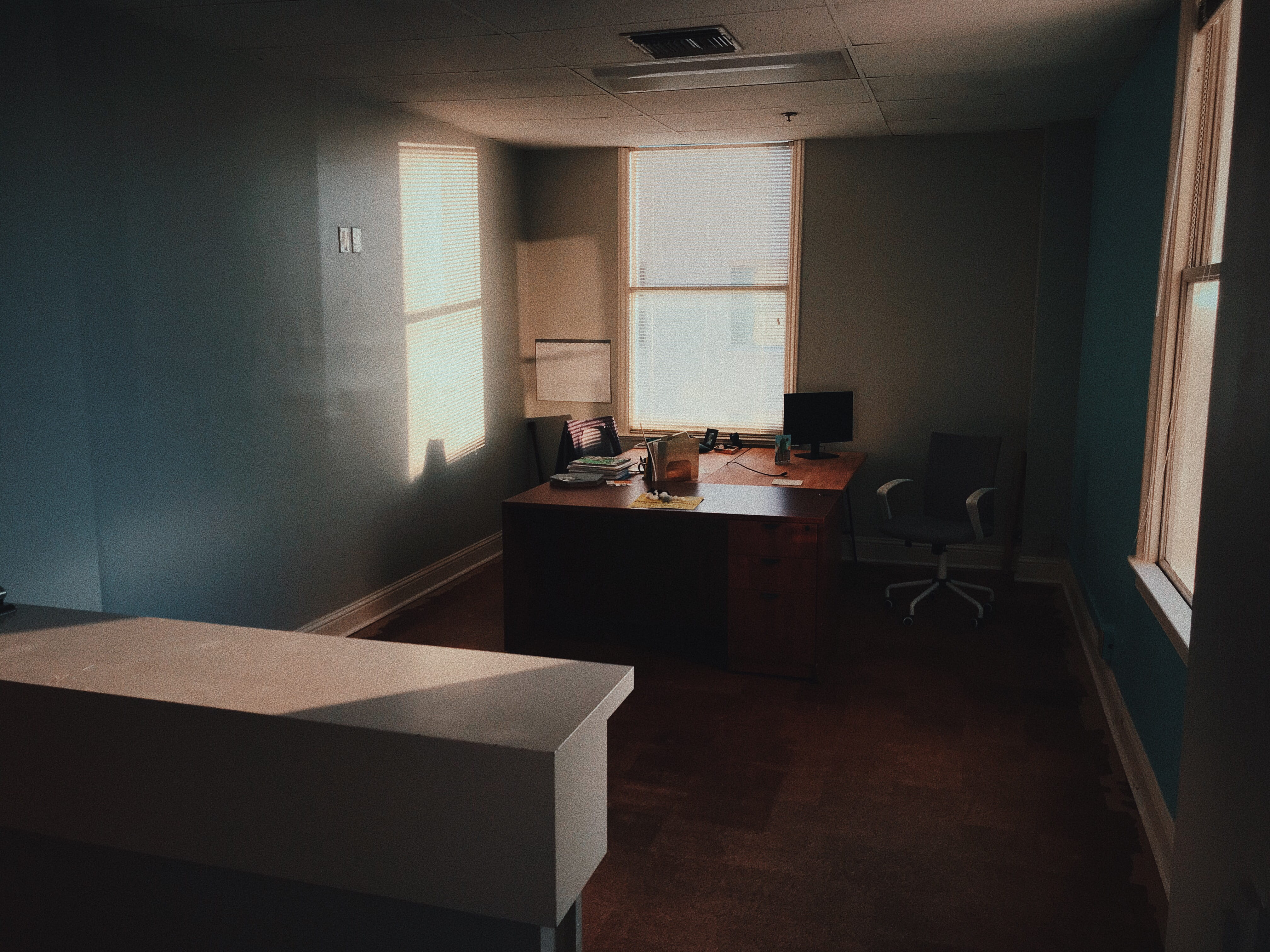 indoors, day, cardboard, box, household equipment, sink, window, flooring, home interior, office, united states, furniture, absence, seat, cardboard box, HD Wallpaper