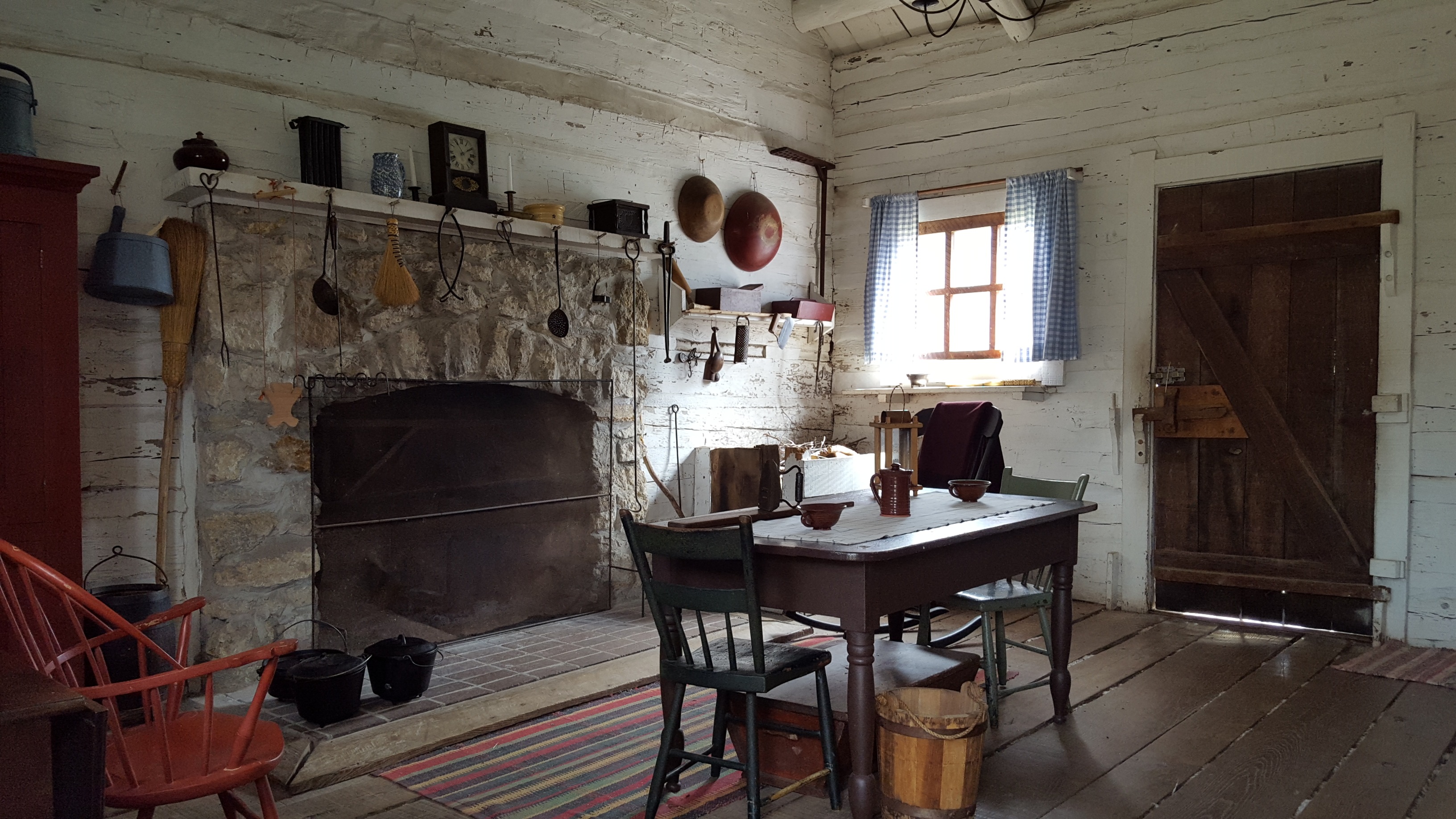 architecture, old house, 2K, no people, deterioration, old, kitchen, indoors, day, messy, absence, built structure, historic, brown, fireplace, house, HD Wallpaper