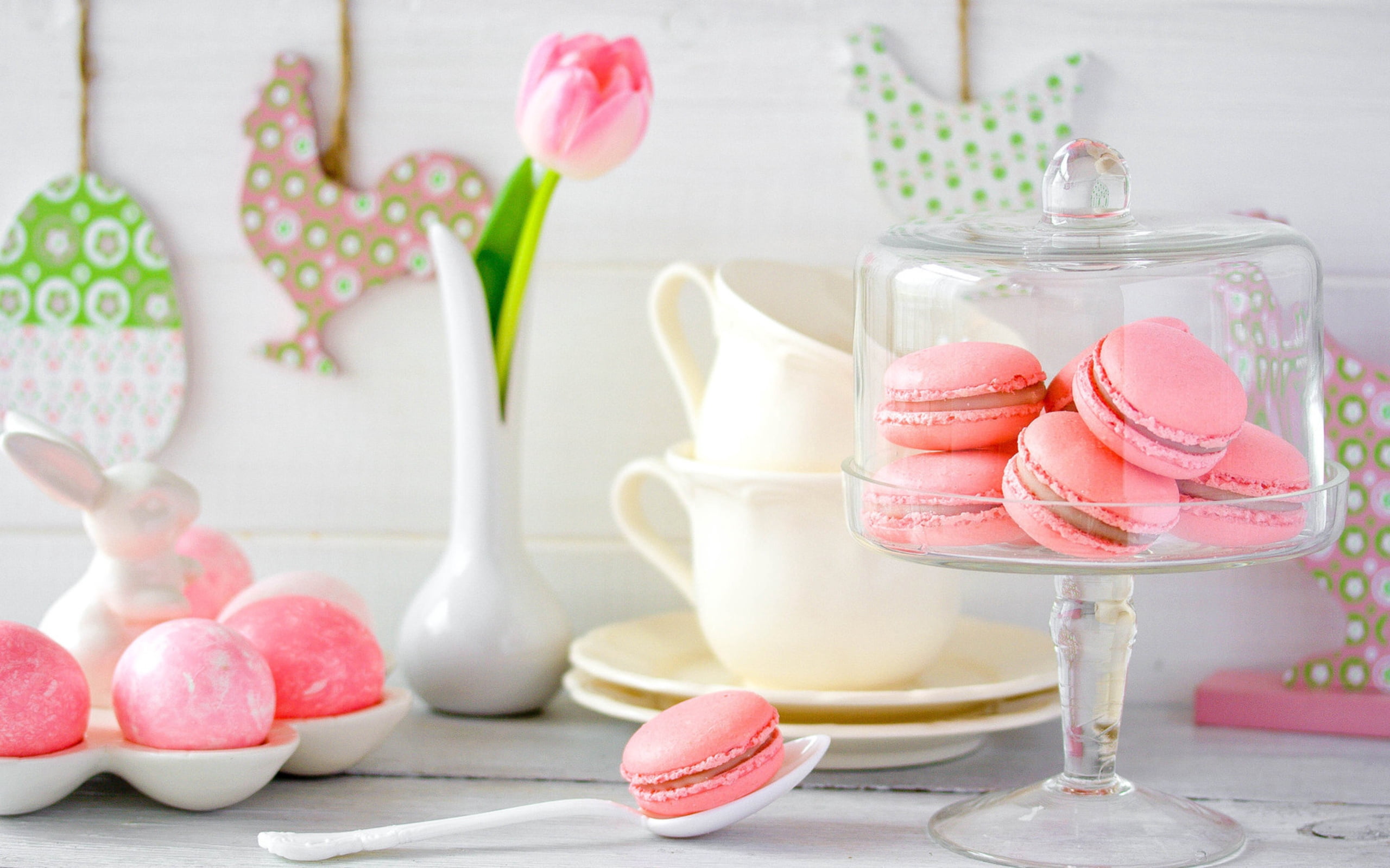 still life, decoration, baked, table, multi Colored, food, pink Color, freshness, french, temptation, flower, wedding, pastry, cupcake, macaroons, gourmet, HD Wallpaper