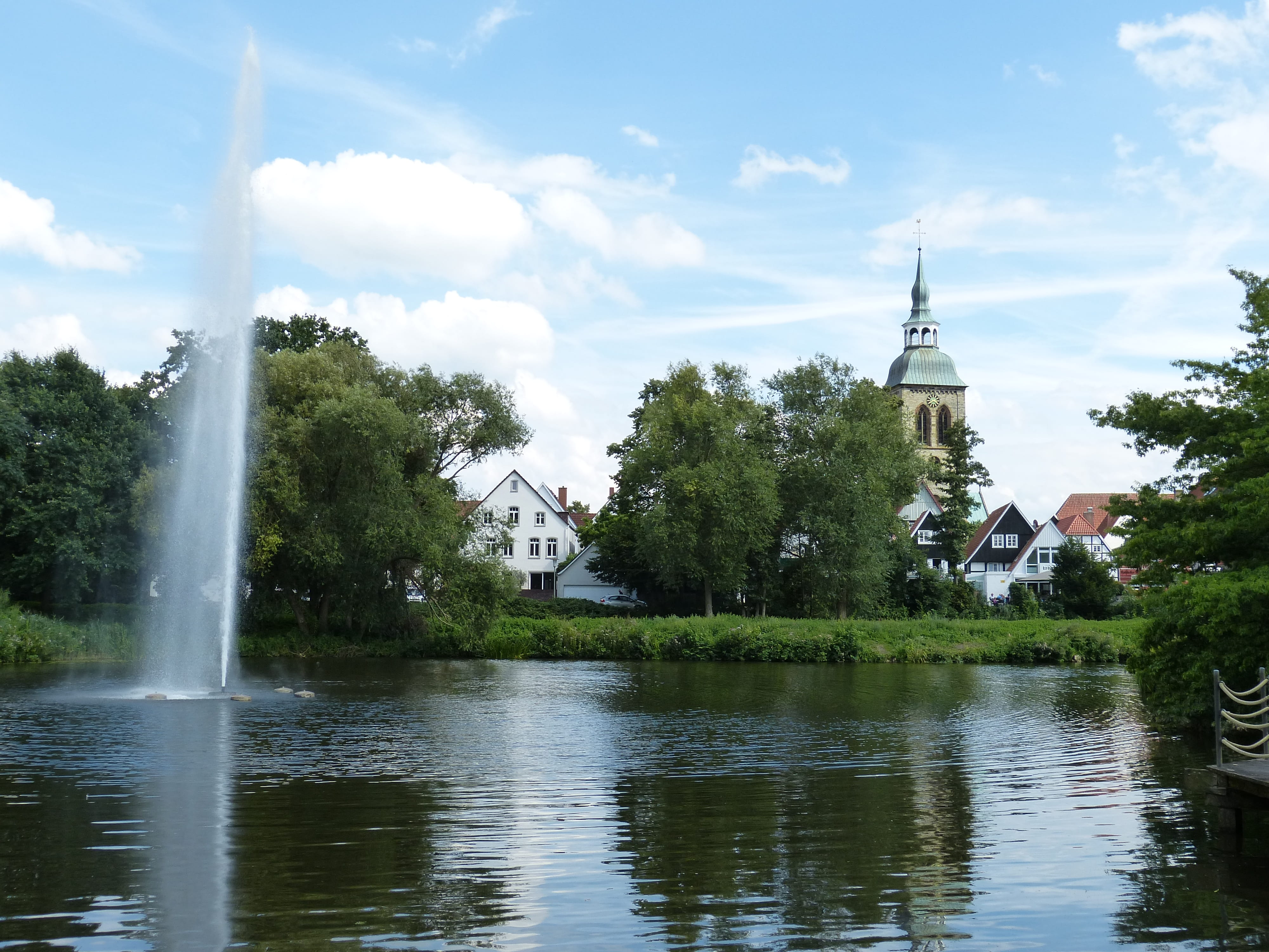 place of worship, 4K, historic center, lake, no people, water, outdoors, building, architecture, north rhine westphalia, waterfront, building exterior, HD Wallpaper