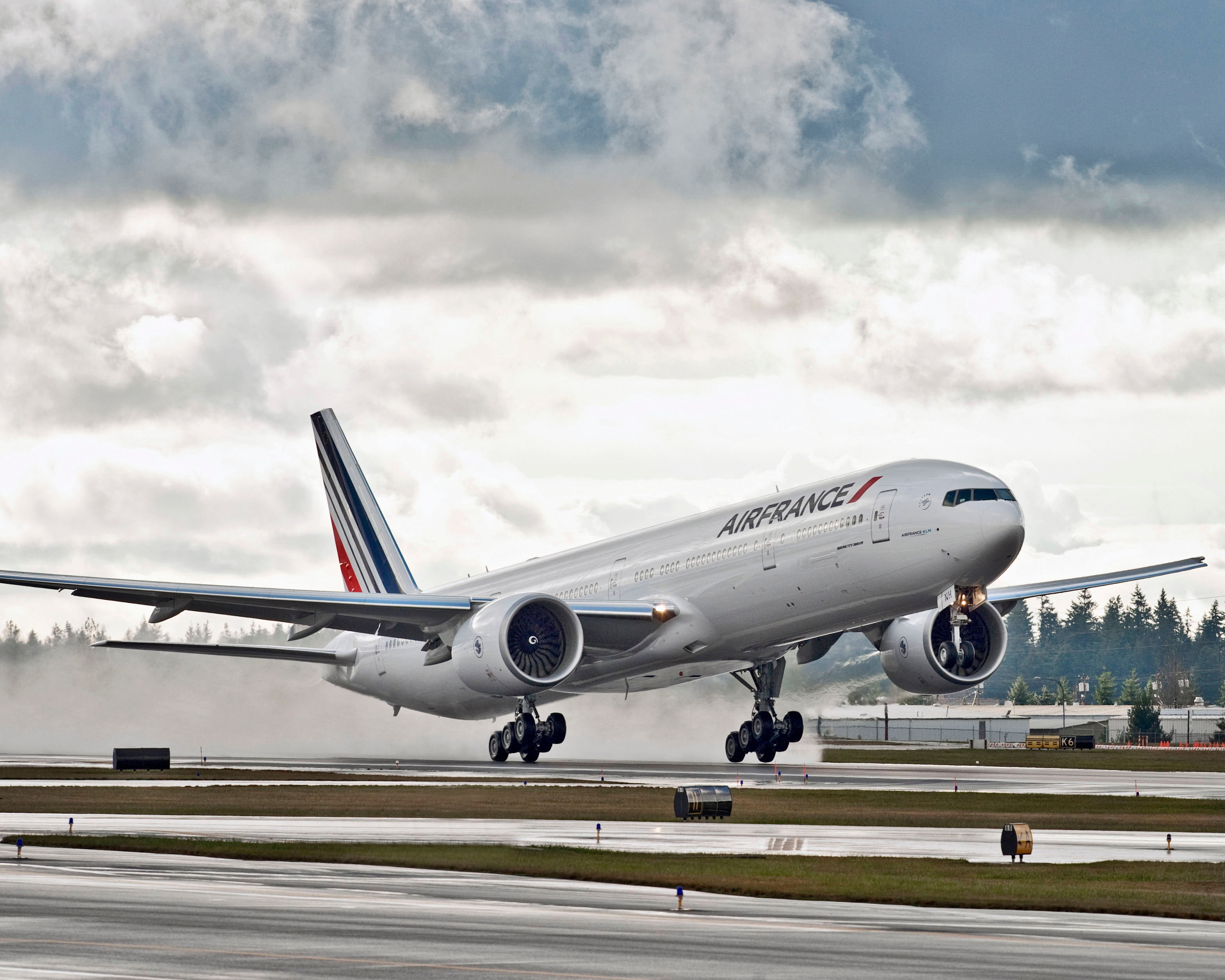plane, jet, 777, boeing, 2K, aircraft, airliner, airplane, HD Wallpaper