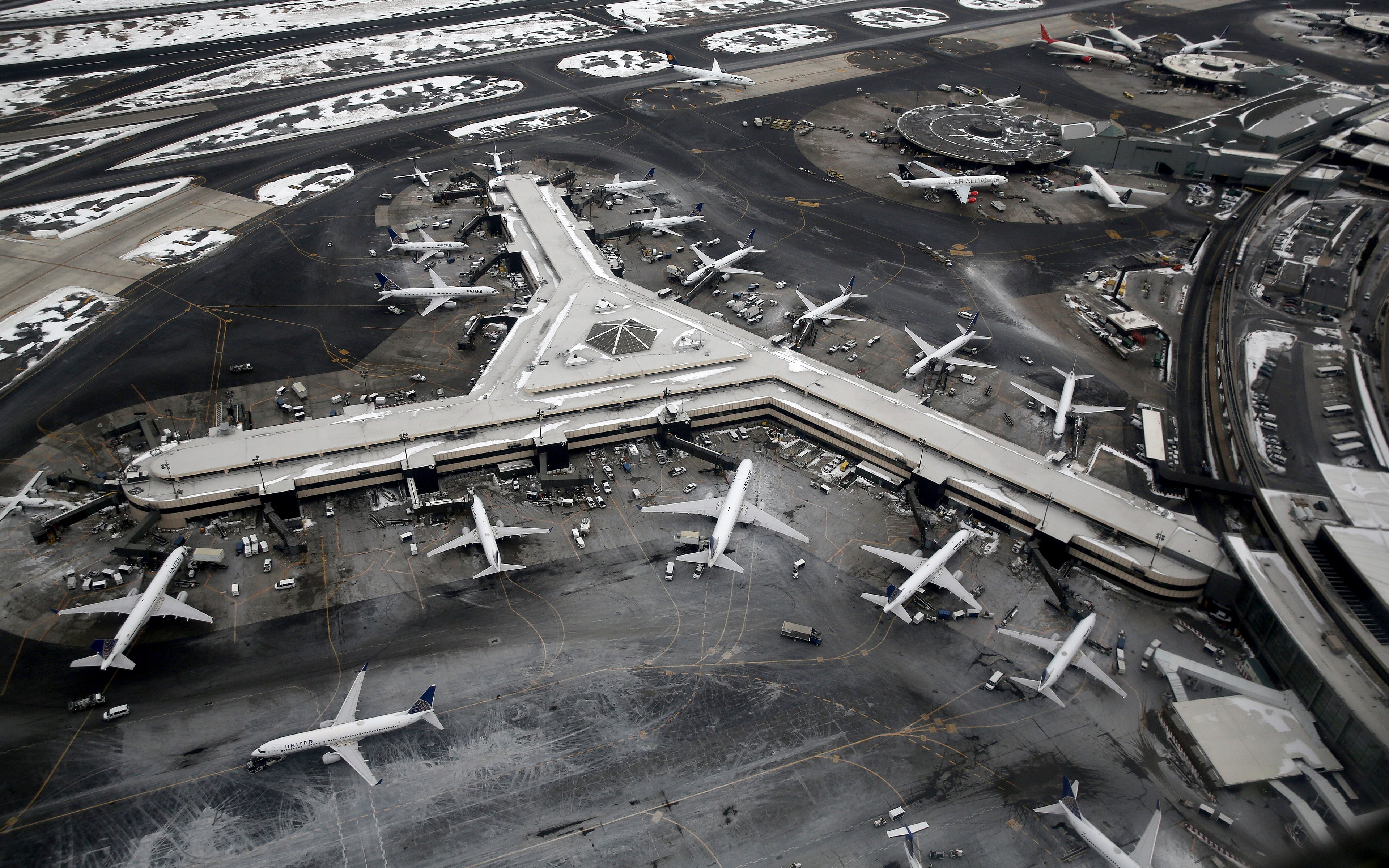winter, airplane, aircraft, 4K, airport, aerial view, newark airport, HD Wallpaper