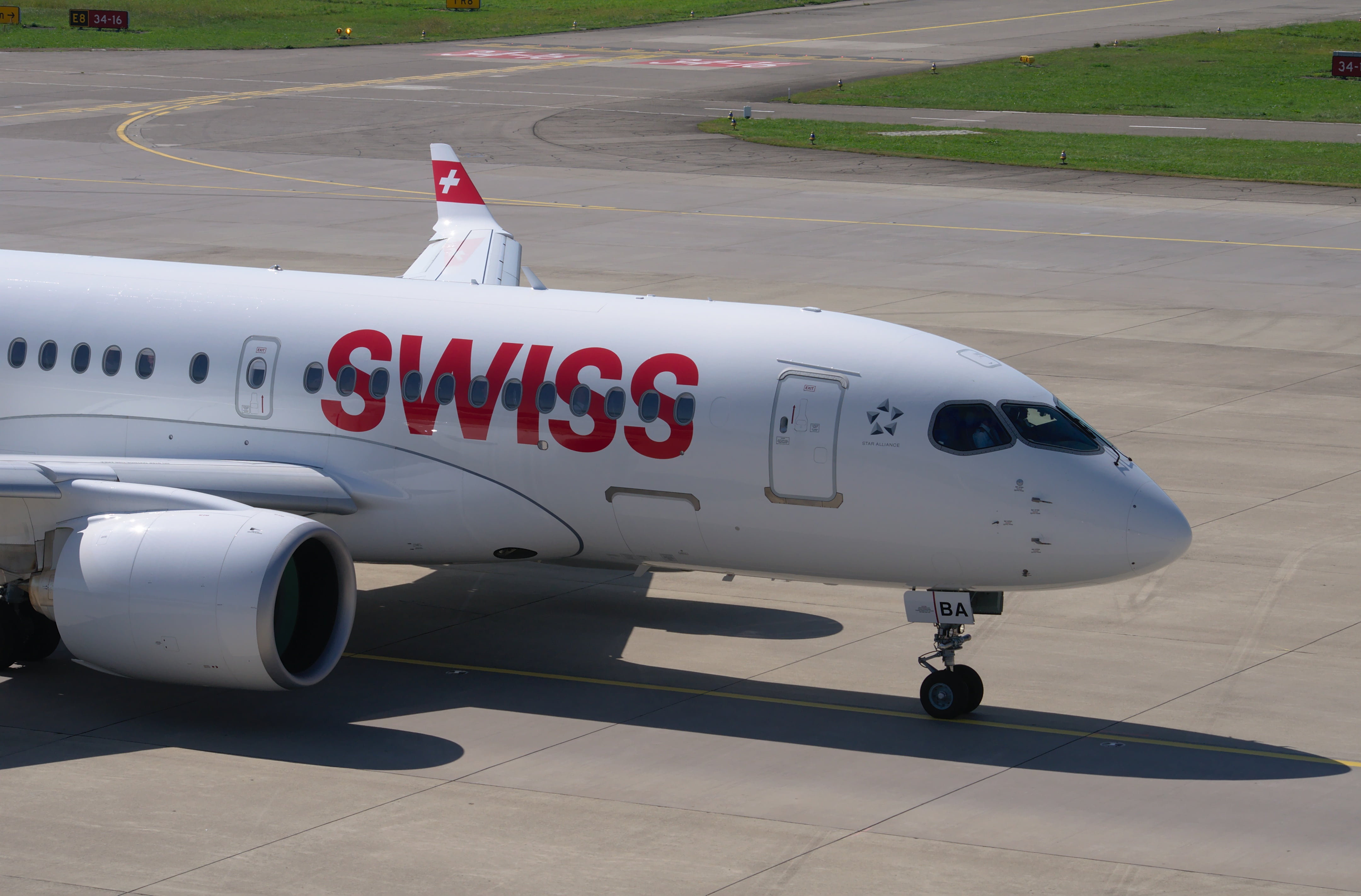 zrh, aerospace industry, commercial airplane, 4K, landing - touching down, tarmac, flying, transport, arrival, fly, side view, jet, bombardier, mode of transportation, HD Wallpaper