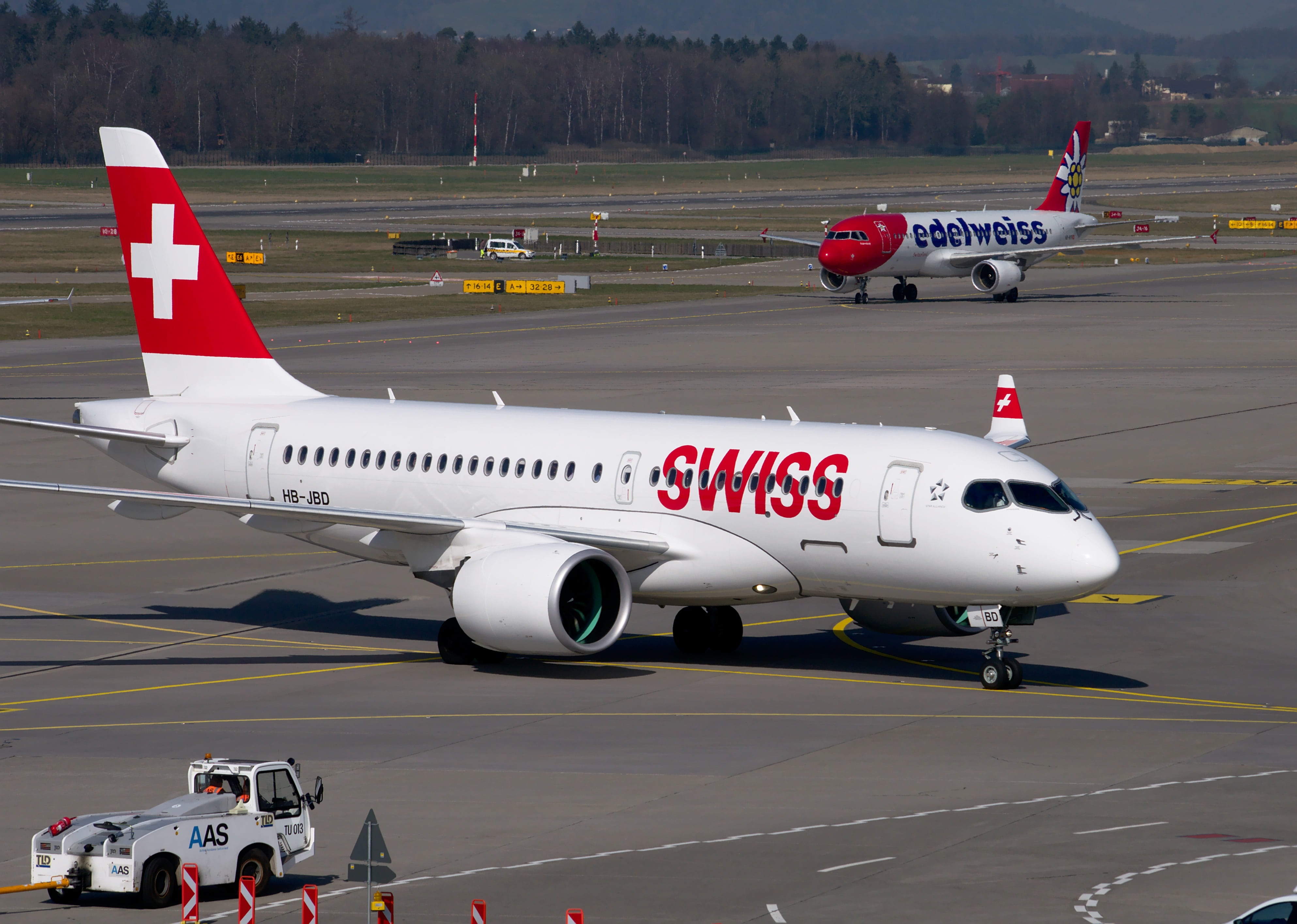 airplane, airport zurich, outdoors, arrival, mode of transportation, jet, day, aviation, transportation, bombardier, jet engine, aircraft, airport, stationary, HD Wallpaper