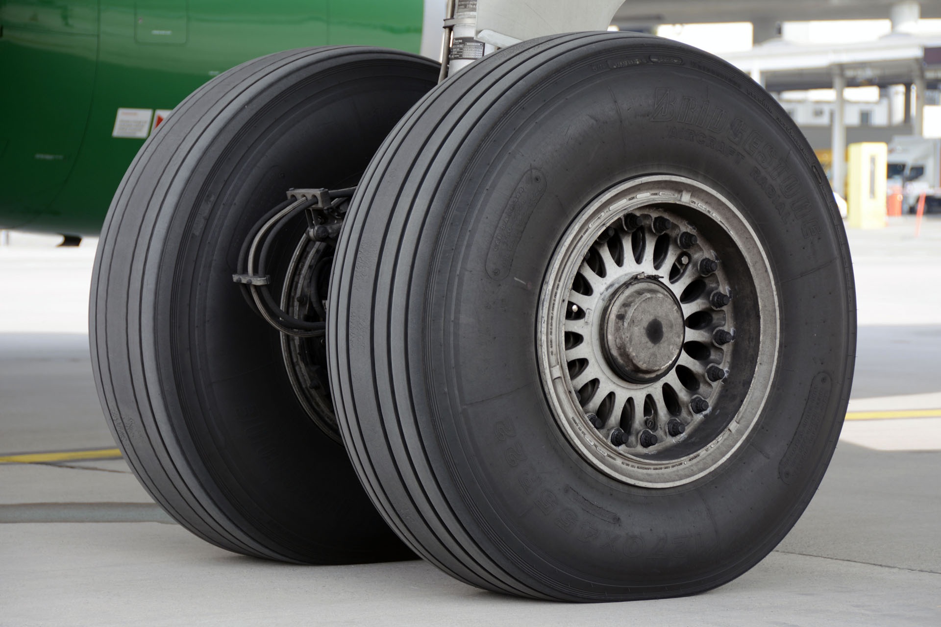1080P, day, aircraft, vehicle part, pattern, car, outdoors, large, mature, wheels, land Vehicle, main landing gear, focus on foreground, motor vehicle, HD Wallpaper